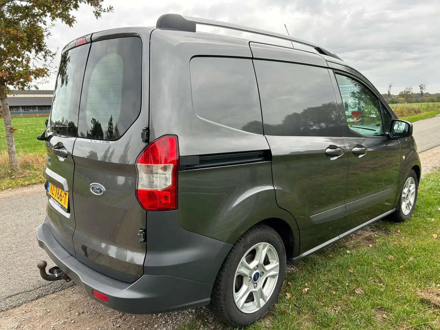 Ford Transit Courier 1.5 TDCI Trend MARGE airco cruise EURO 6 keurig ne Gris - 2