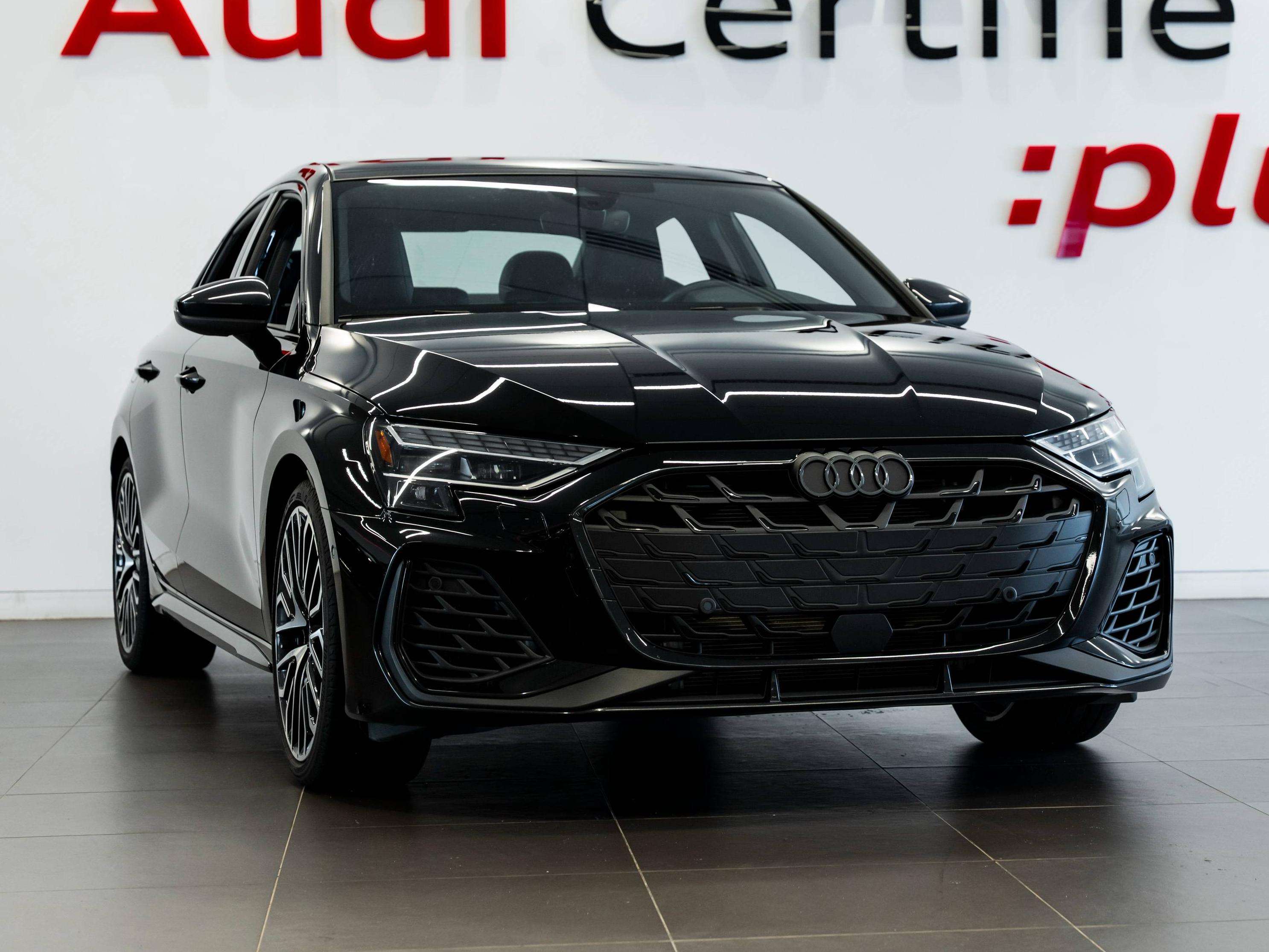 2025 Audi S3 Progressiv | Handling Package | Sport Exhaust |