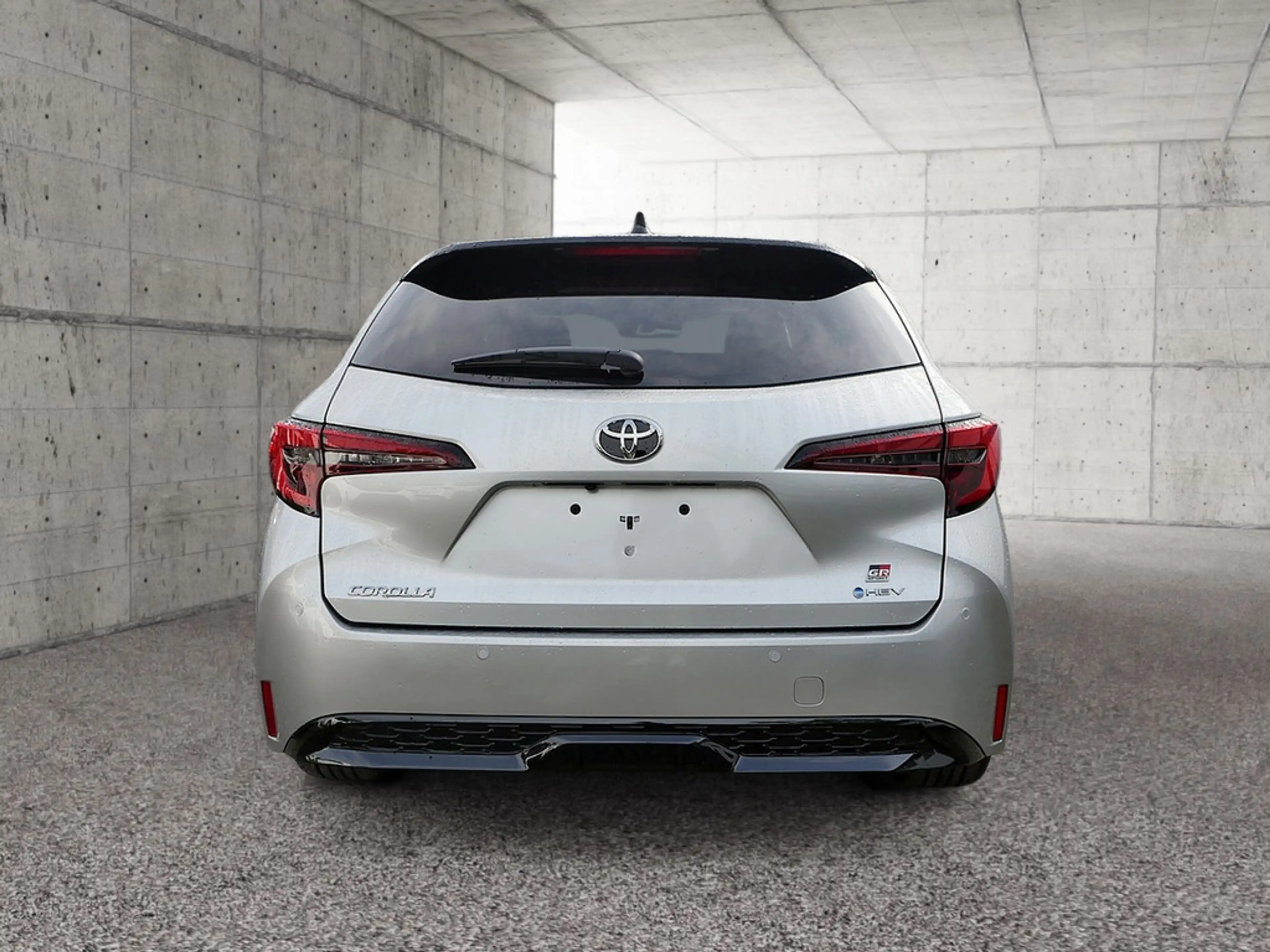 Toyota Corolla Touring Sports 2.0 Hybrid GR Sport — photo 6