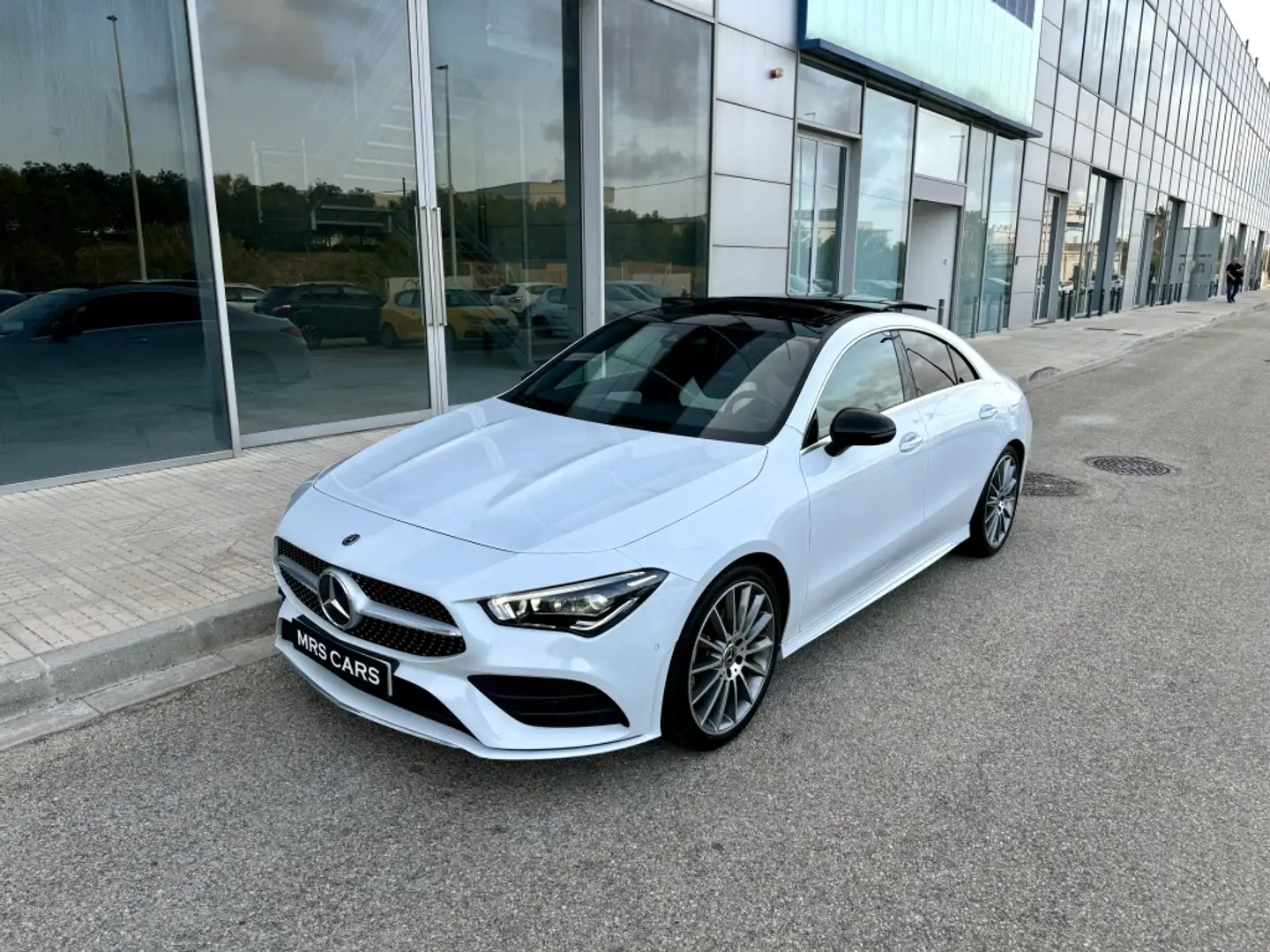 Mercedes-Benz CLA 220 220d Blanco - 1