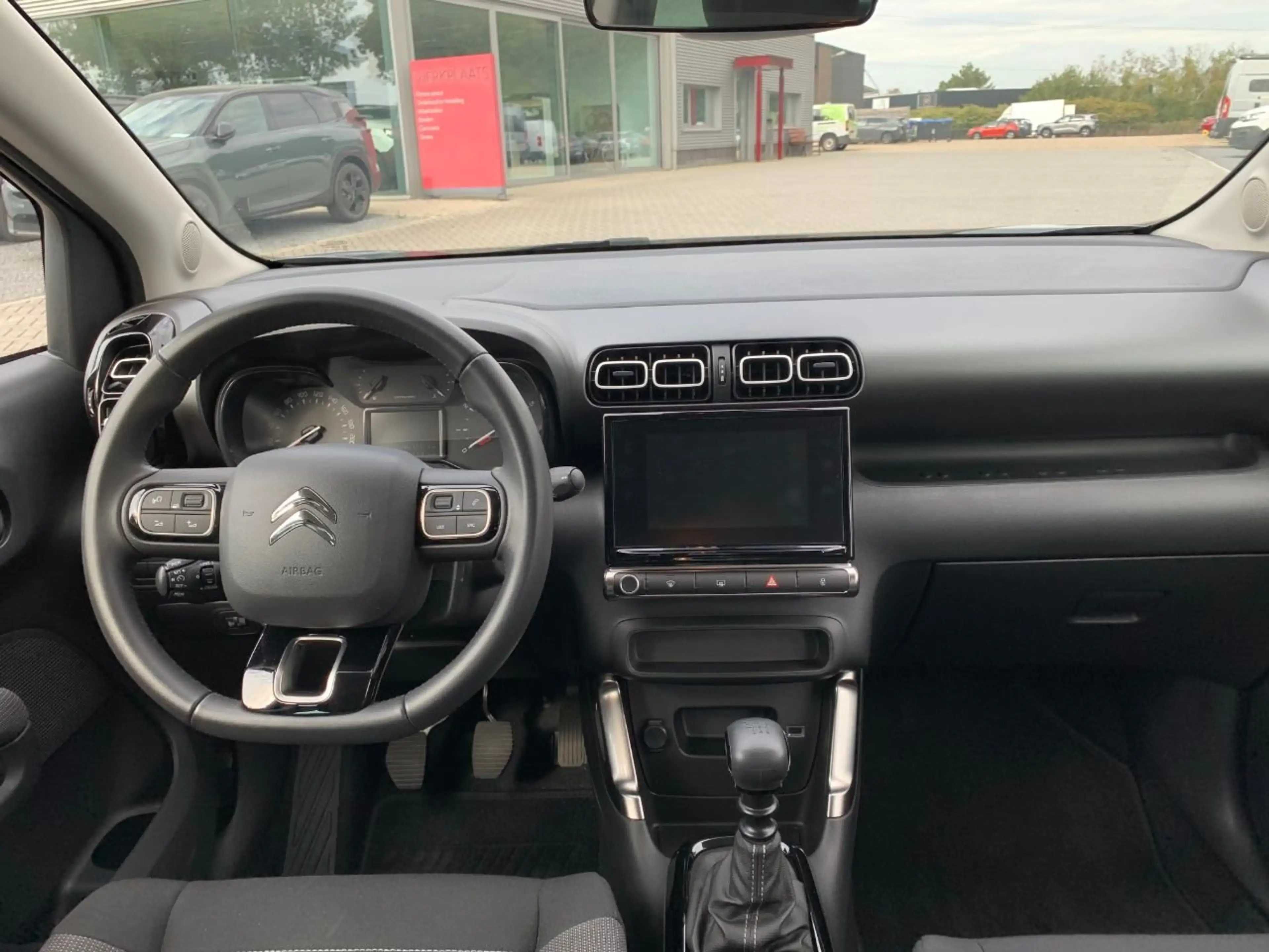 Citroen C3 Aircross 1.2 Turbo 110 Feel — photo 12