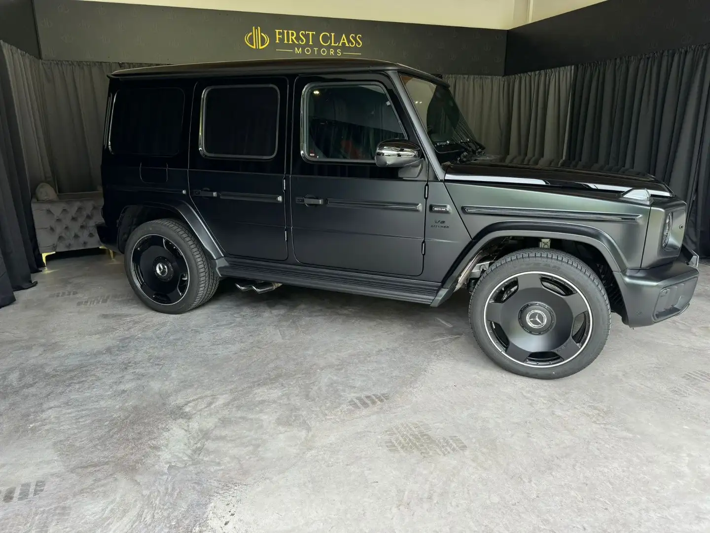 Mercedes-Benz G 63 AMG *G63 AMG DUO TONE EDITION FULL OPTION STOCK!!* Schwarz - 1
