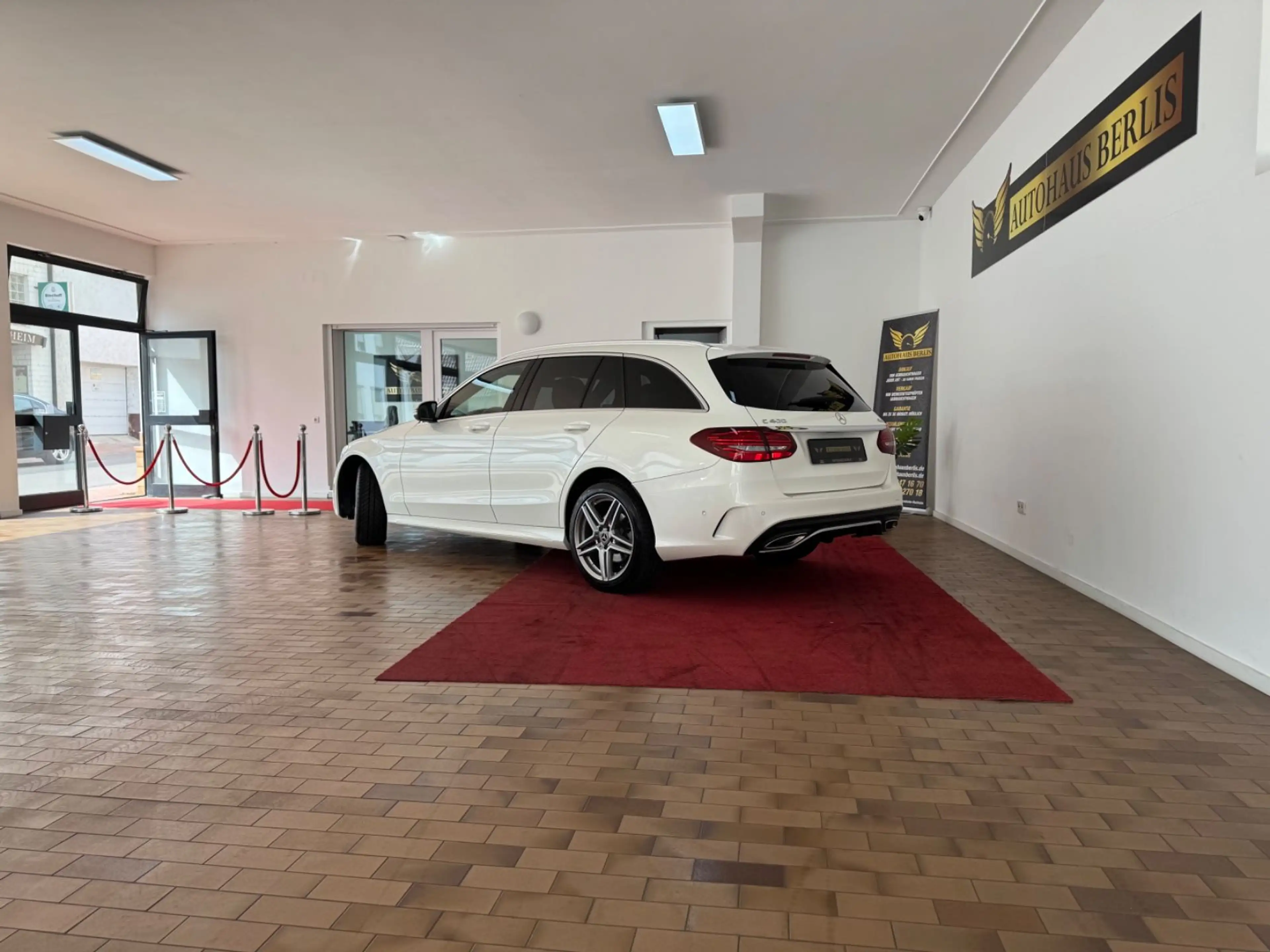 Mercedes-Benz C 400 T-Modell 4Matic AMG Line/SCKHFT/PANO/AHK — photo 4