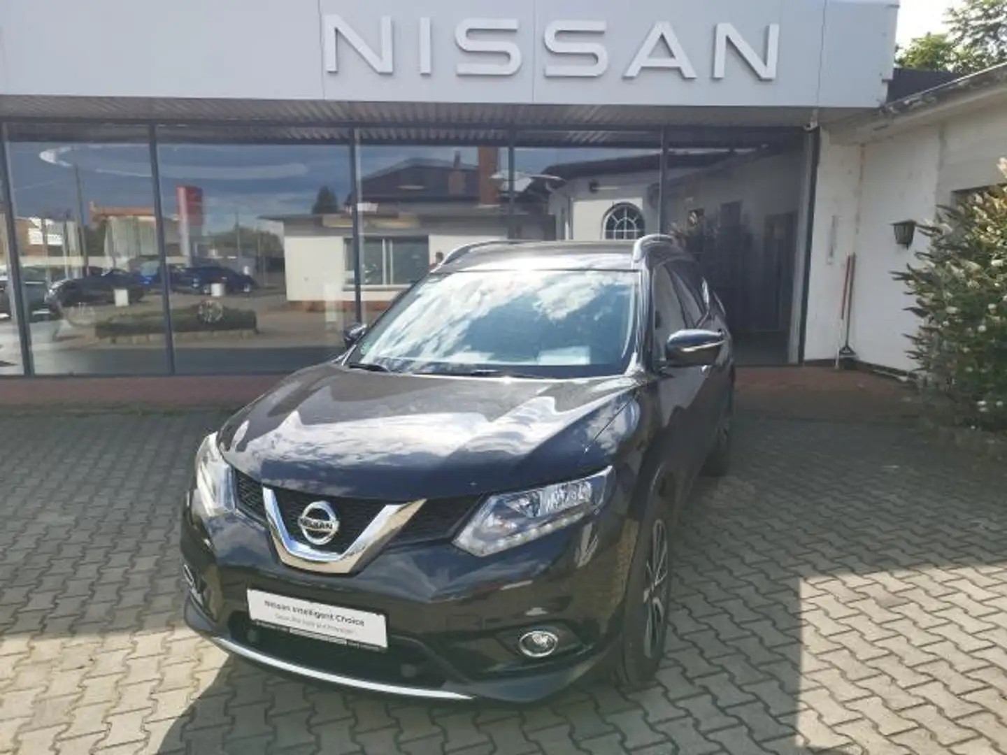 Nissan X-Trail T32 Noir - 1