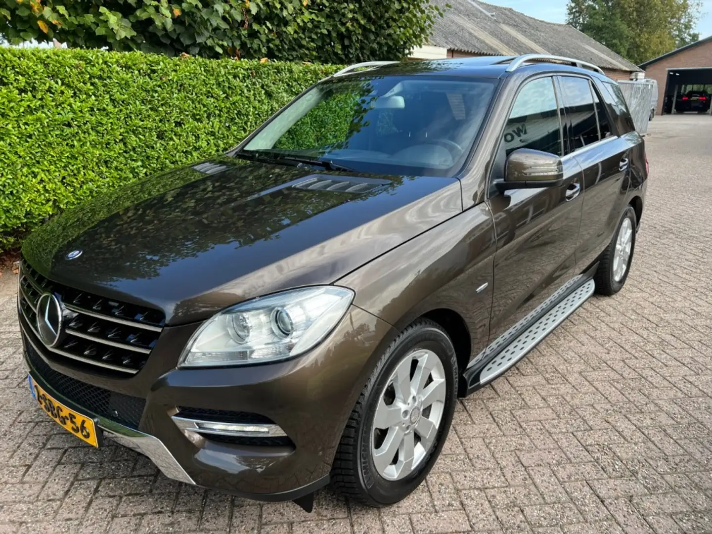 Mercedes-Benz ML 350 ML 350, Distr., Dak, Airmatic, Standverw., Comand Marrón - 2