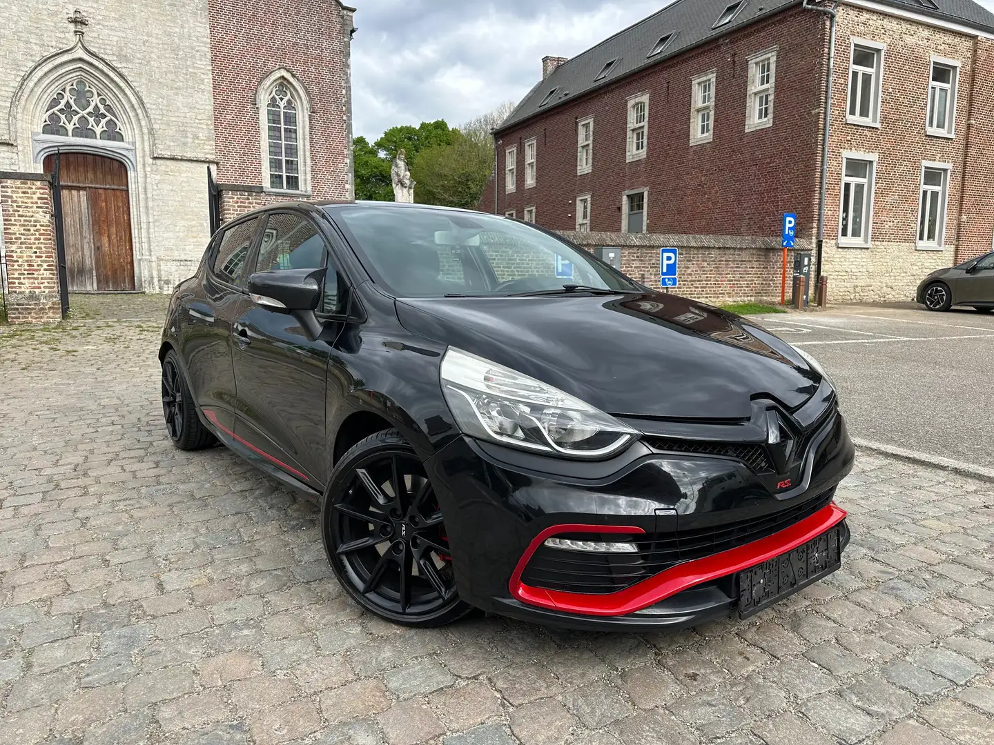 Renault Clio Renault Clio RS - 1.6 turbo - EDC - 200pk Noir - 1