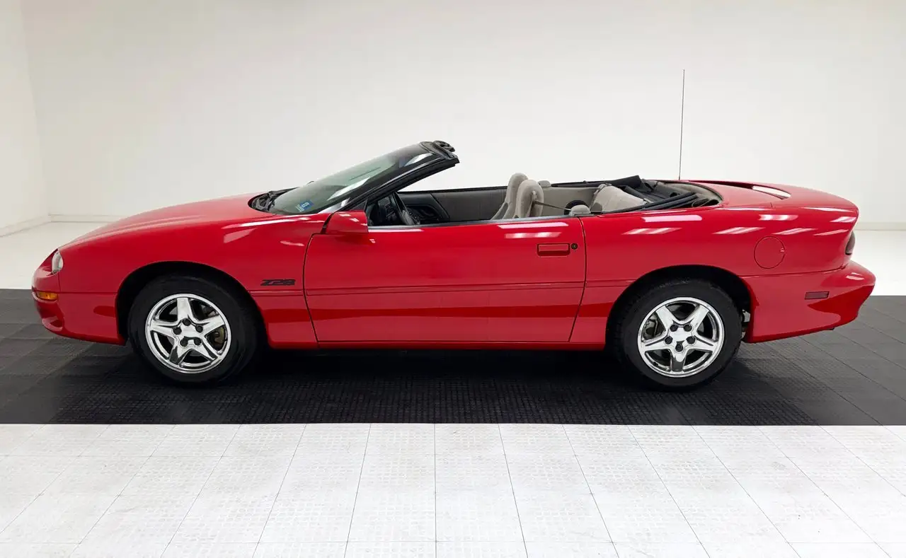 Chevrolet Camaro Z28 Convertible, foto 4