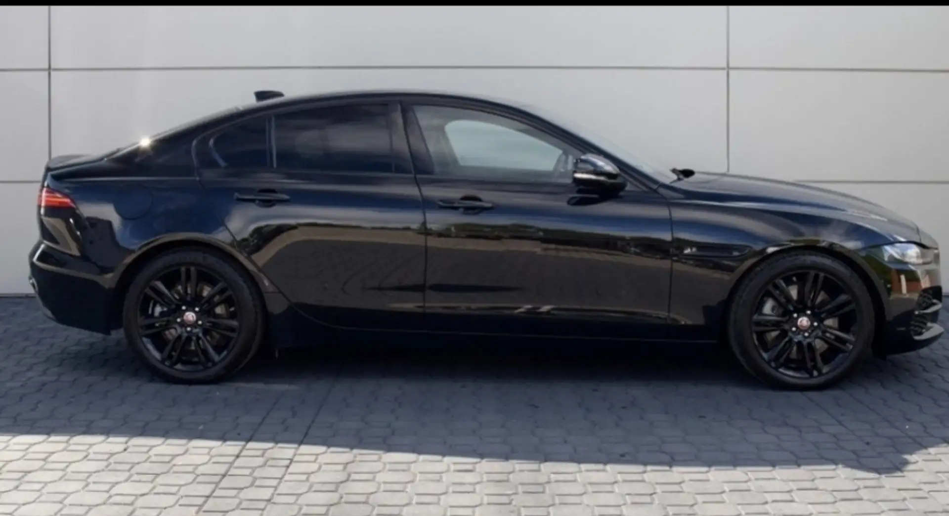 Jaguar XE P250 R-Dynamic HSE Aut. - 2