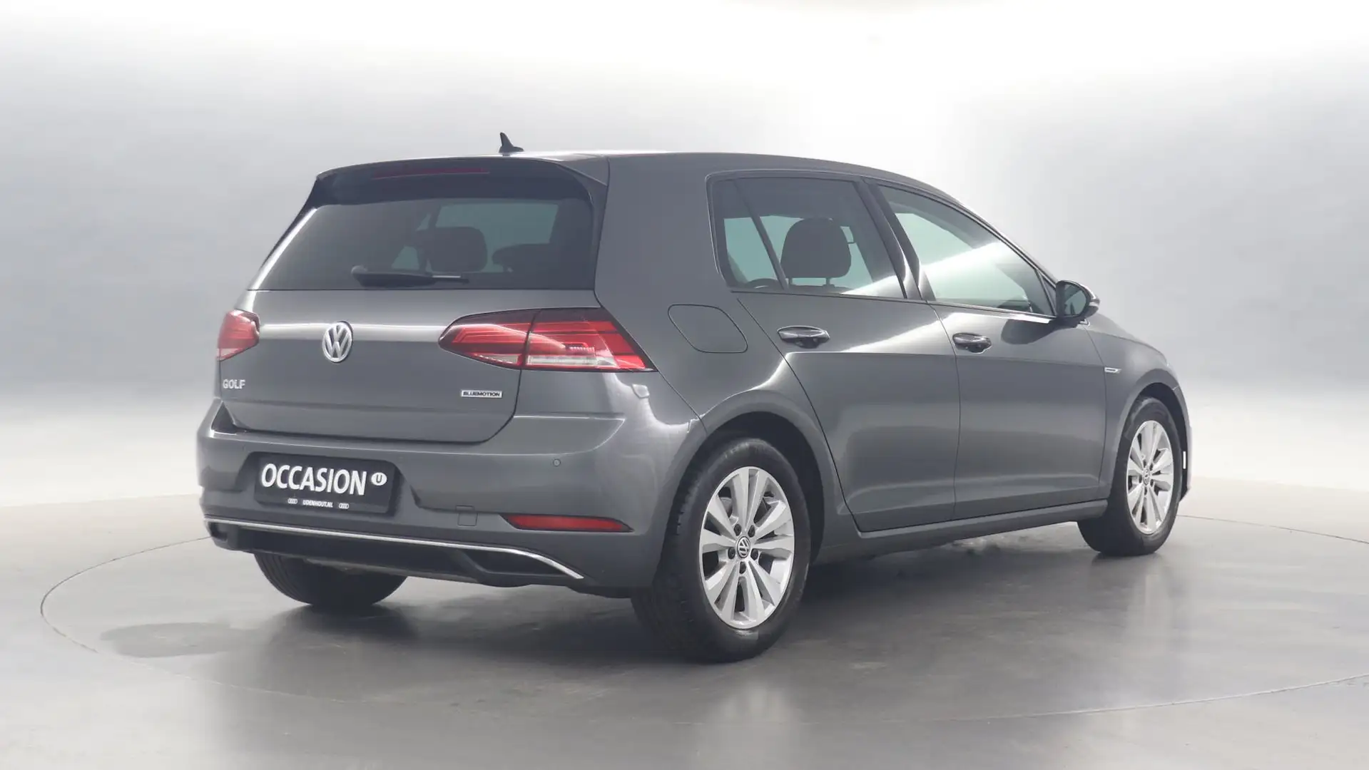 Volkswagen Golf 1.5 TSI 130pk Comfortline / Navigatie / Adaptive C Gris - 2