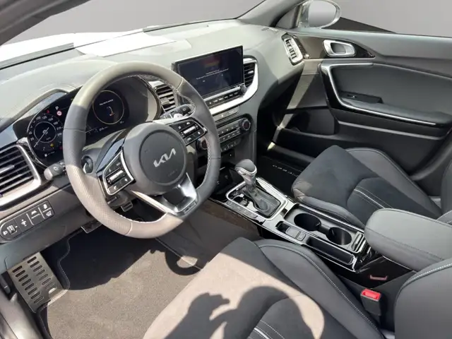 Kia Xceed view 9