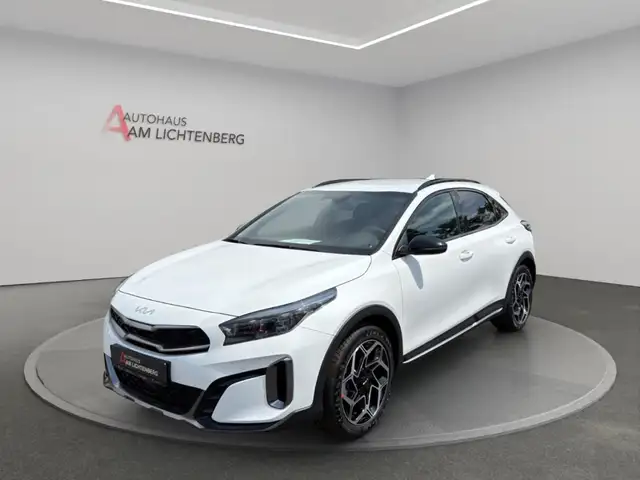 Kia Xceed main image