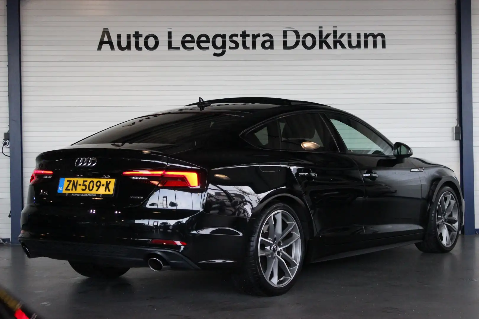 Audi A5 Sportback 2.0 TFSI MHEV Quattro Sport S-line Editi Zwart - 2