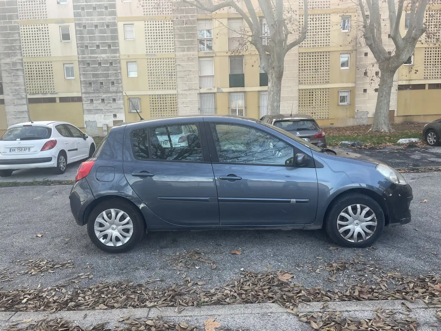 Renault Clio 1.5 dCi 80 Confort Authentique - 2