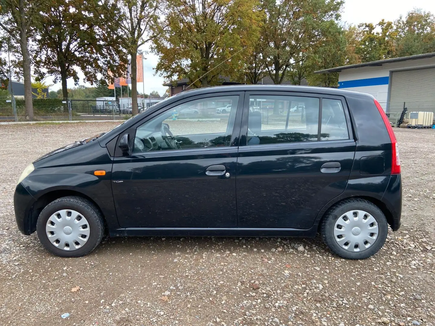 Daihatsu Cuore Plus 1.0 Klima Allwetterreifen Radio Negro - 2