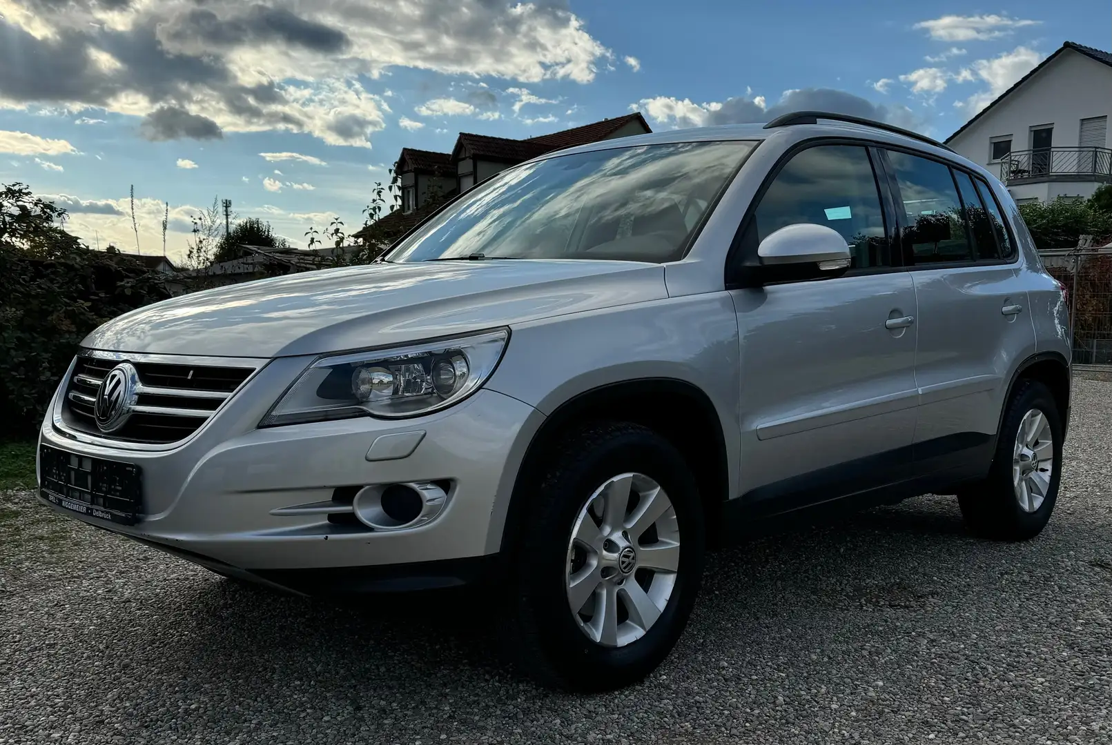 Volkswagen Tiguan 4 Motion Xenon Kamera AHK Grau - 1