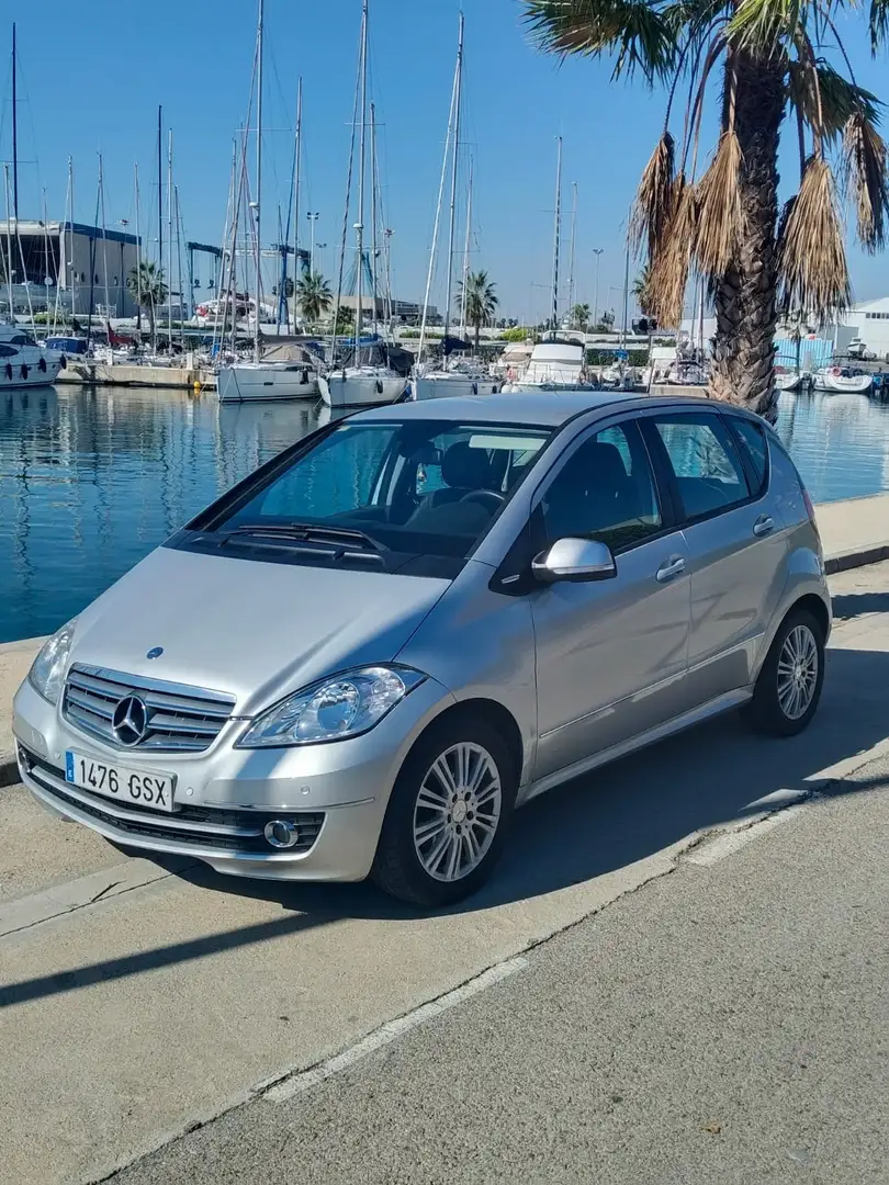 Mercedes-Benz A 180 A 180CDI Plateado - 1