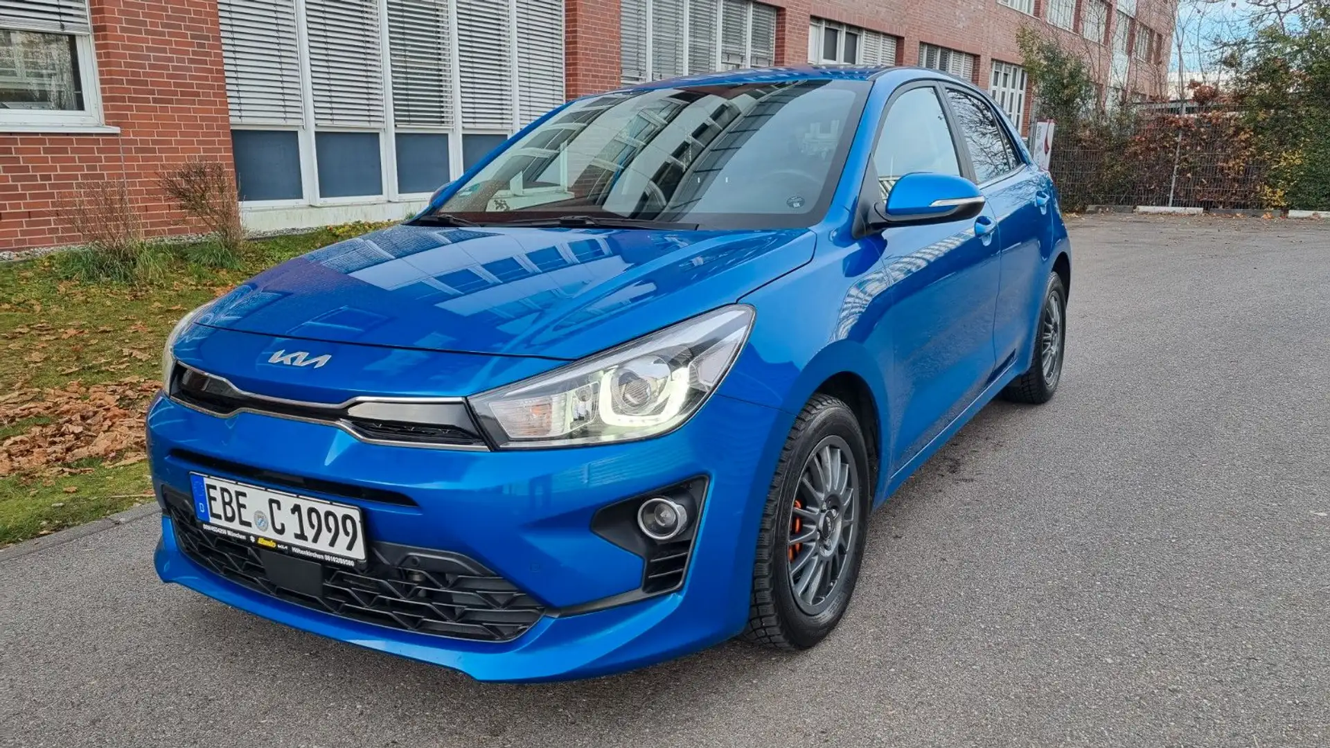 Kia Rio Platinum Edition Blau - 1