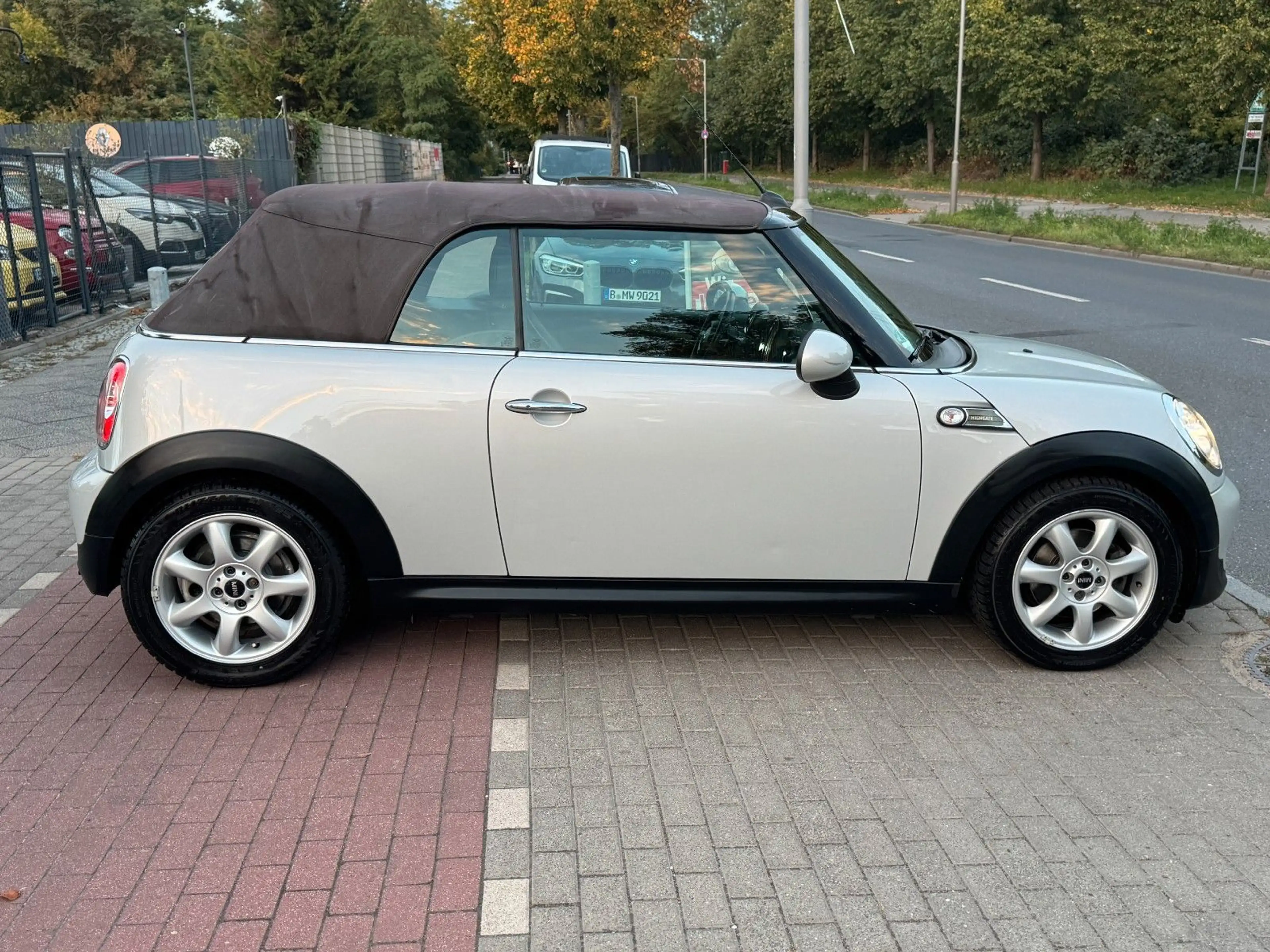 MINI Cooper SD Cabrio *Highgate*Aut*Nav*Xen*Leder*H/K — photo 5