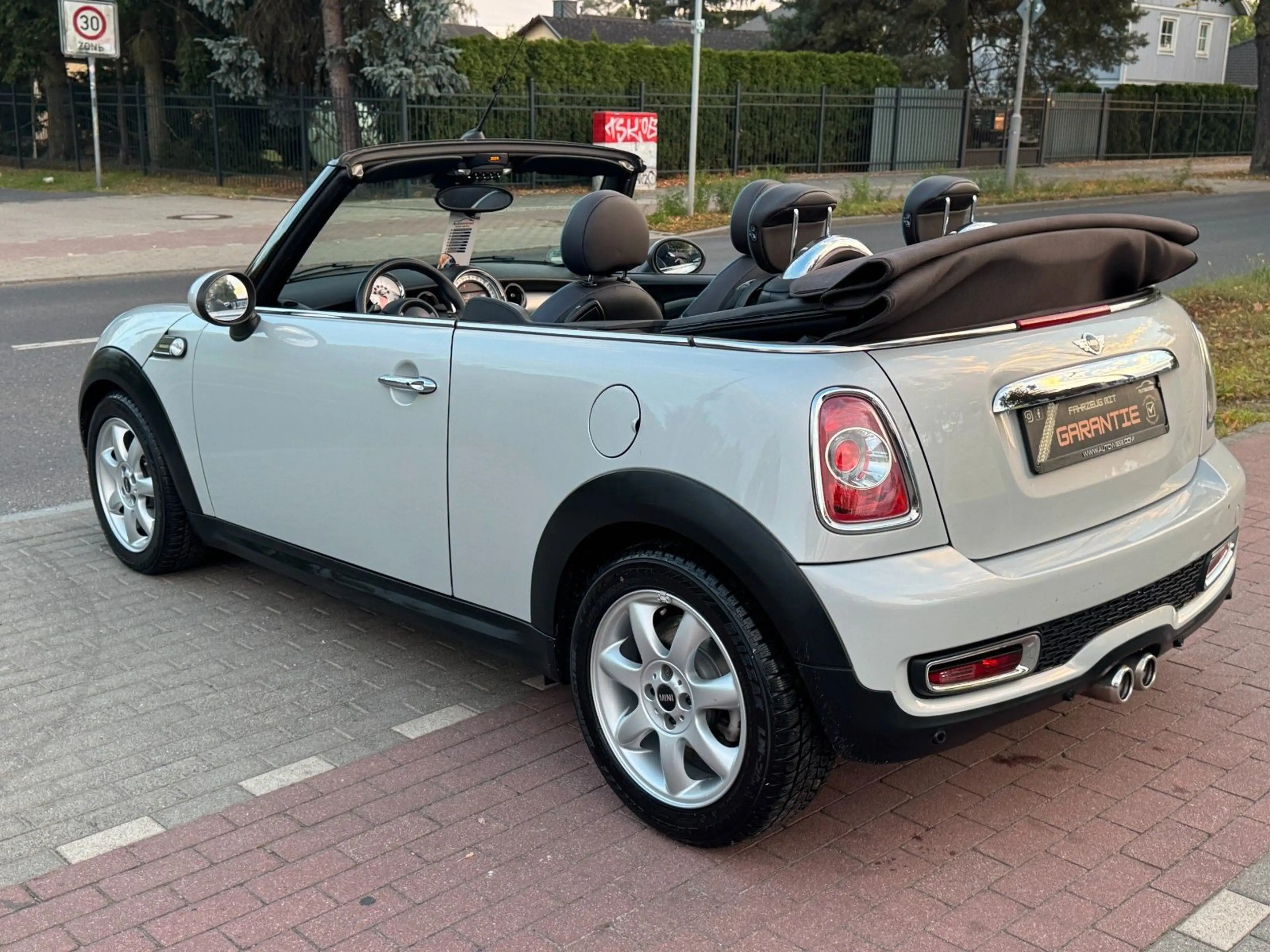 MINI Cooper SD Cabrio *Highgate*Aut*Nav*Xen*Leder*H/K — photo 7
