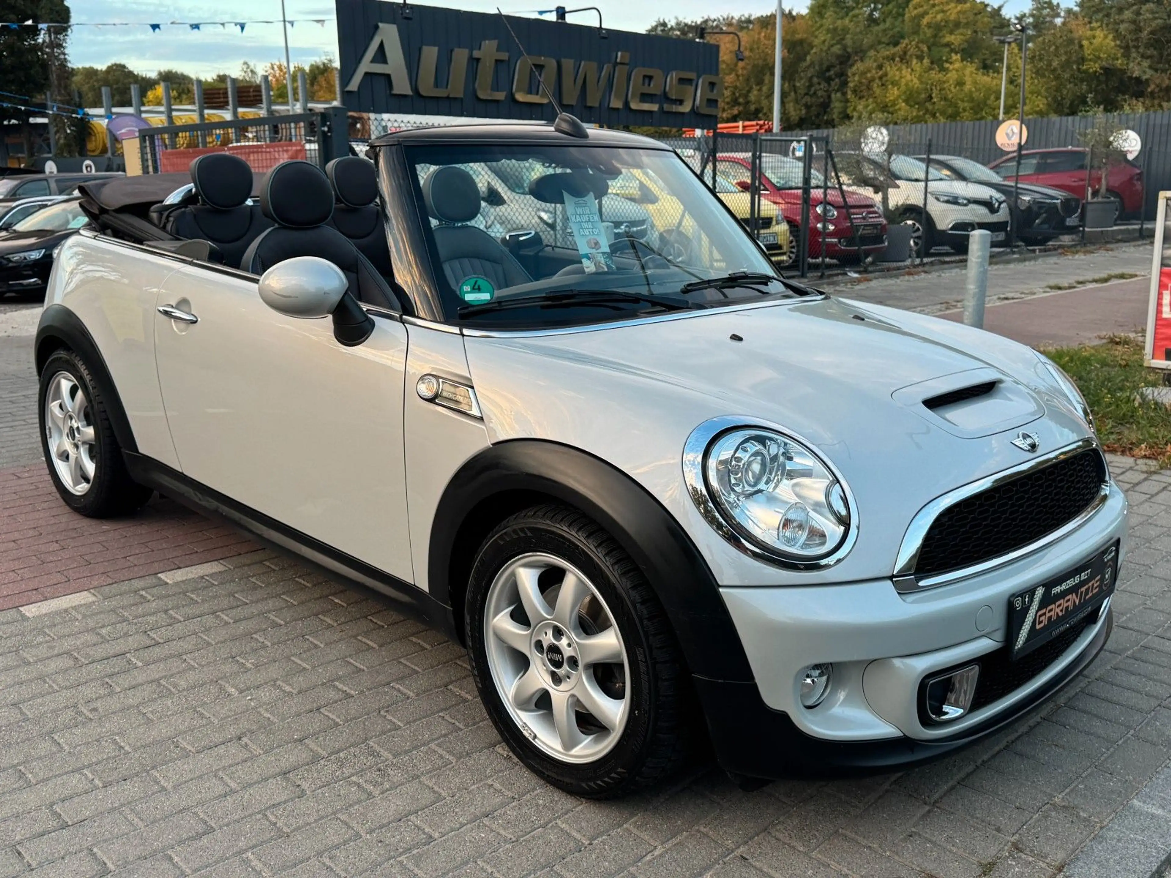 MINI Cooper SD Cabrio *Highgate*Aut*Nav*Xen*Leder*H/K — photo 3