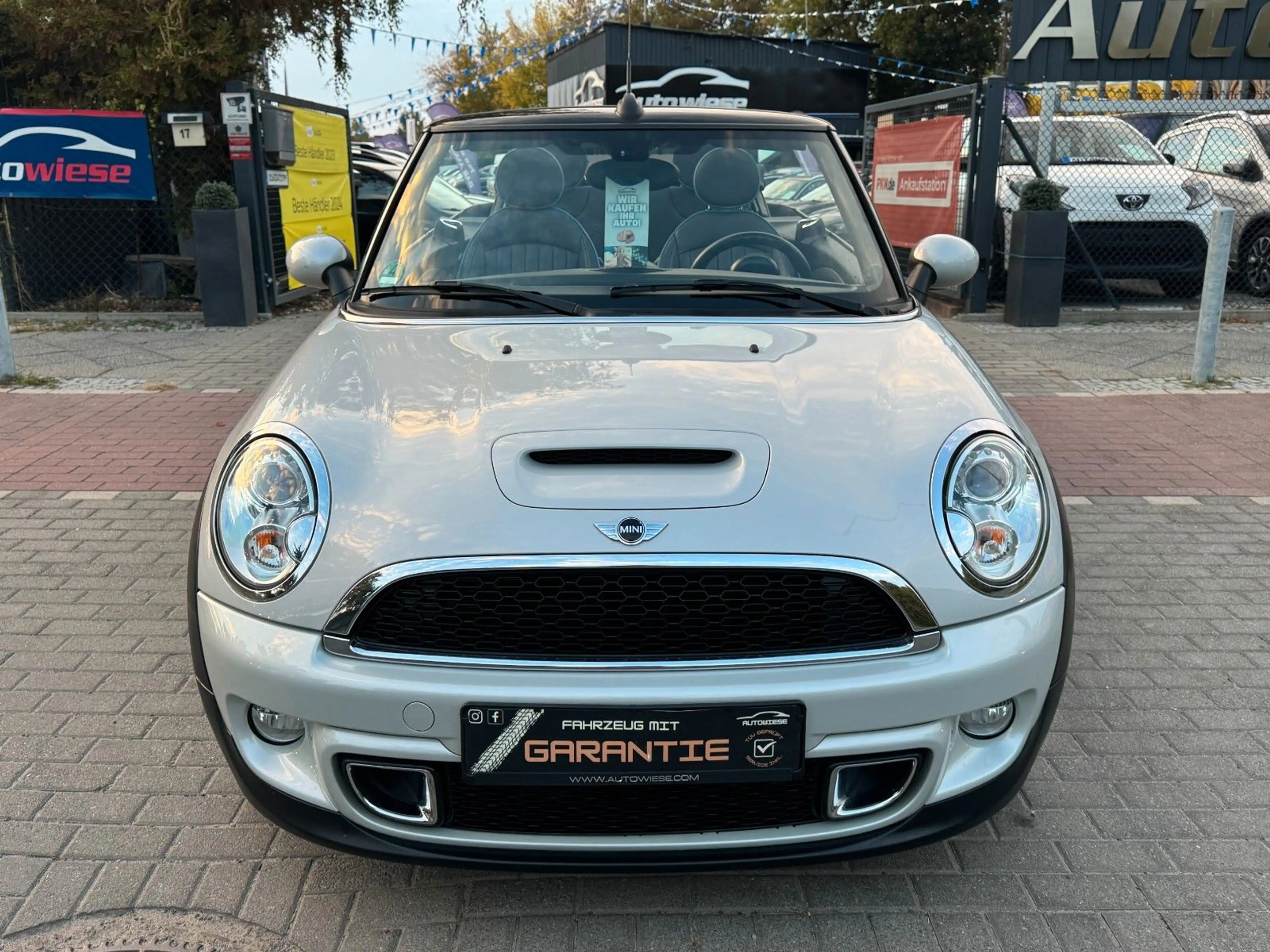 MINI Cooper SD Cabrio *Highgate*Aut*Nav*Xen*Leder*H/K — photo 2