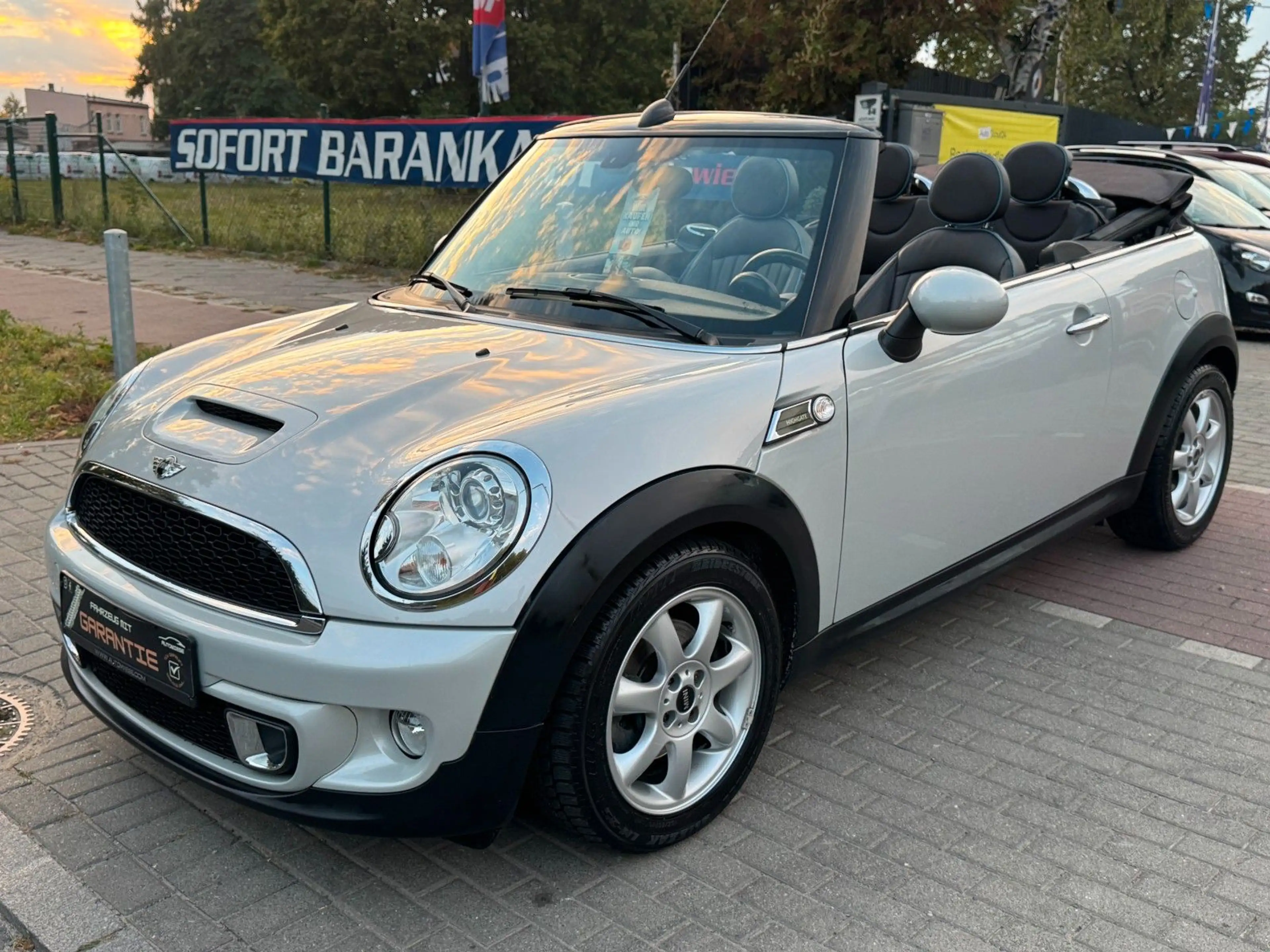 MINI Cooper SD Cabrio *Highgate*Aut*Nav*Xen*Leder*H/K — photo 9