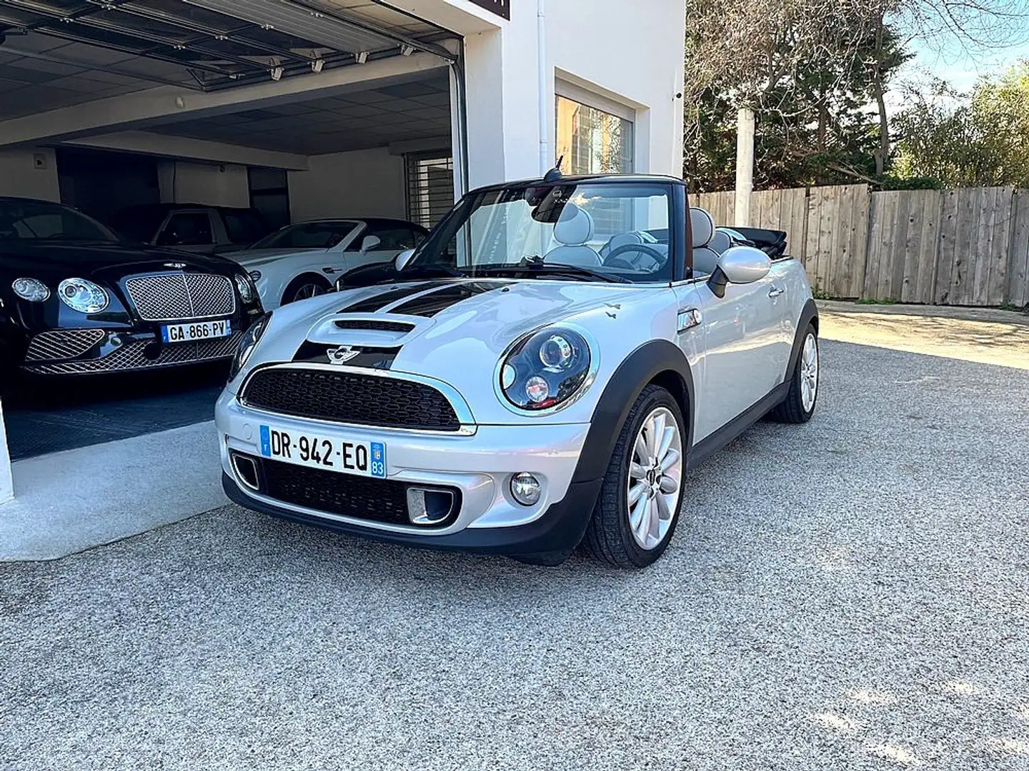 MINI Cooper S Cabrio Cabriolet 184 ch Cooper S Pack Red Hot Chili A Beyaz - 1
