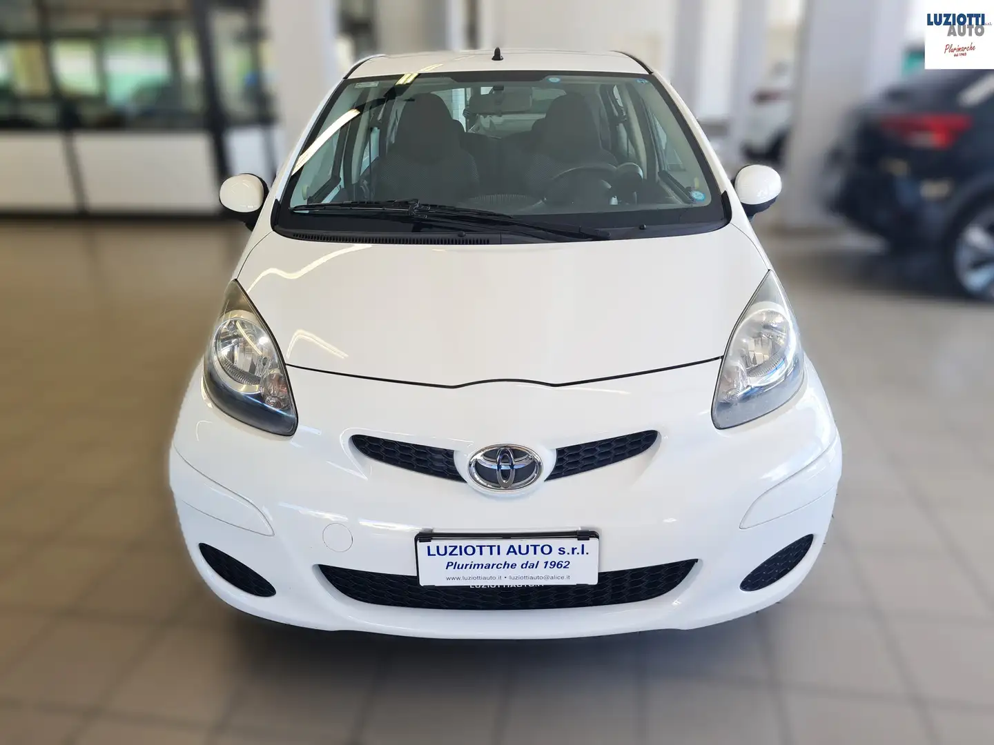 Toyota Aygo Aygo 1.0 5p Now Connect - OK NEOPATENTATI Bianco - 1