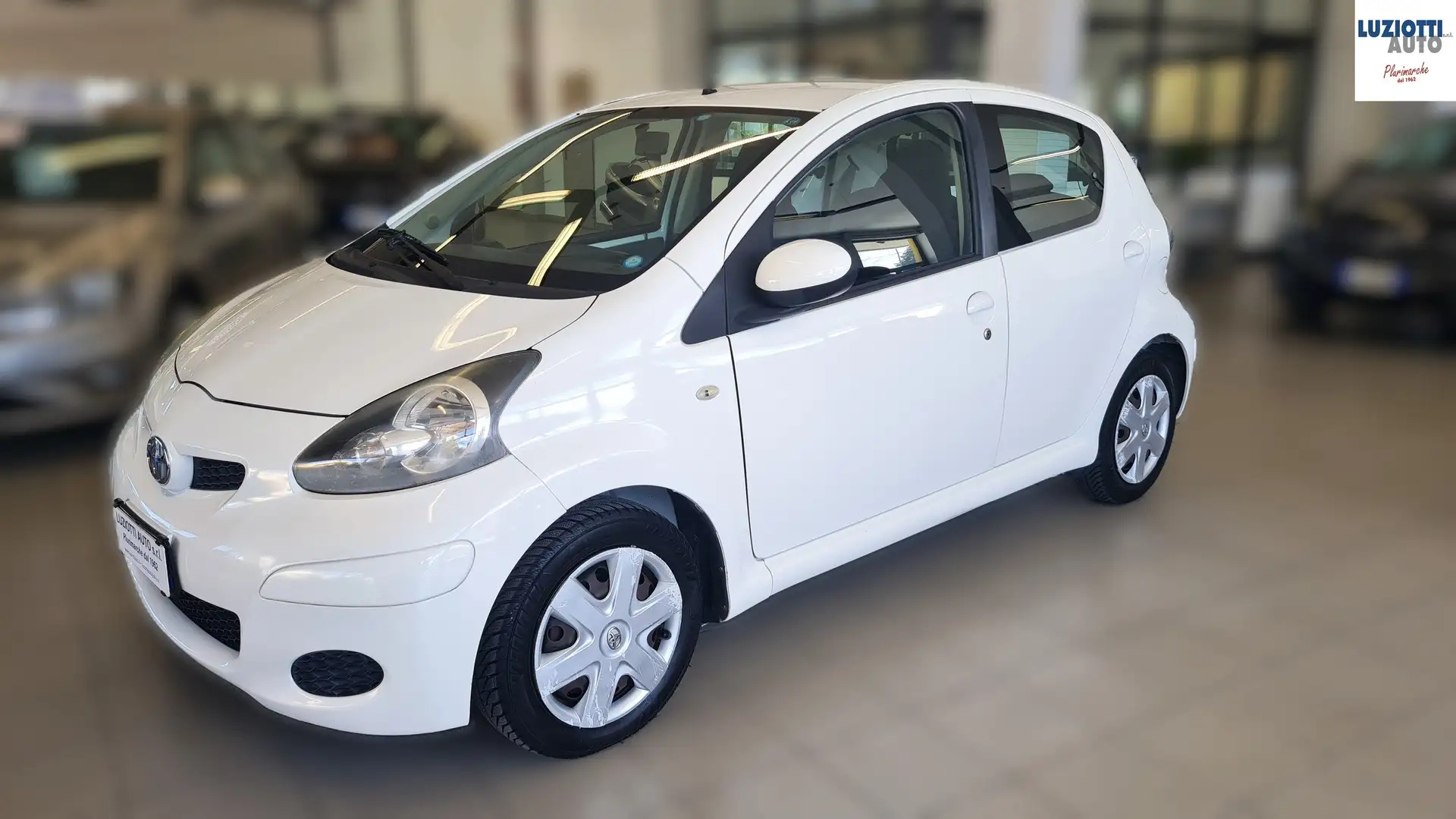 Toyota Aygo Aygo 1.0 5p Now Connect - OK NEOPATENTATI Bianco - 2
