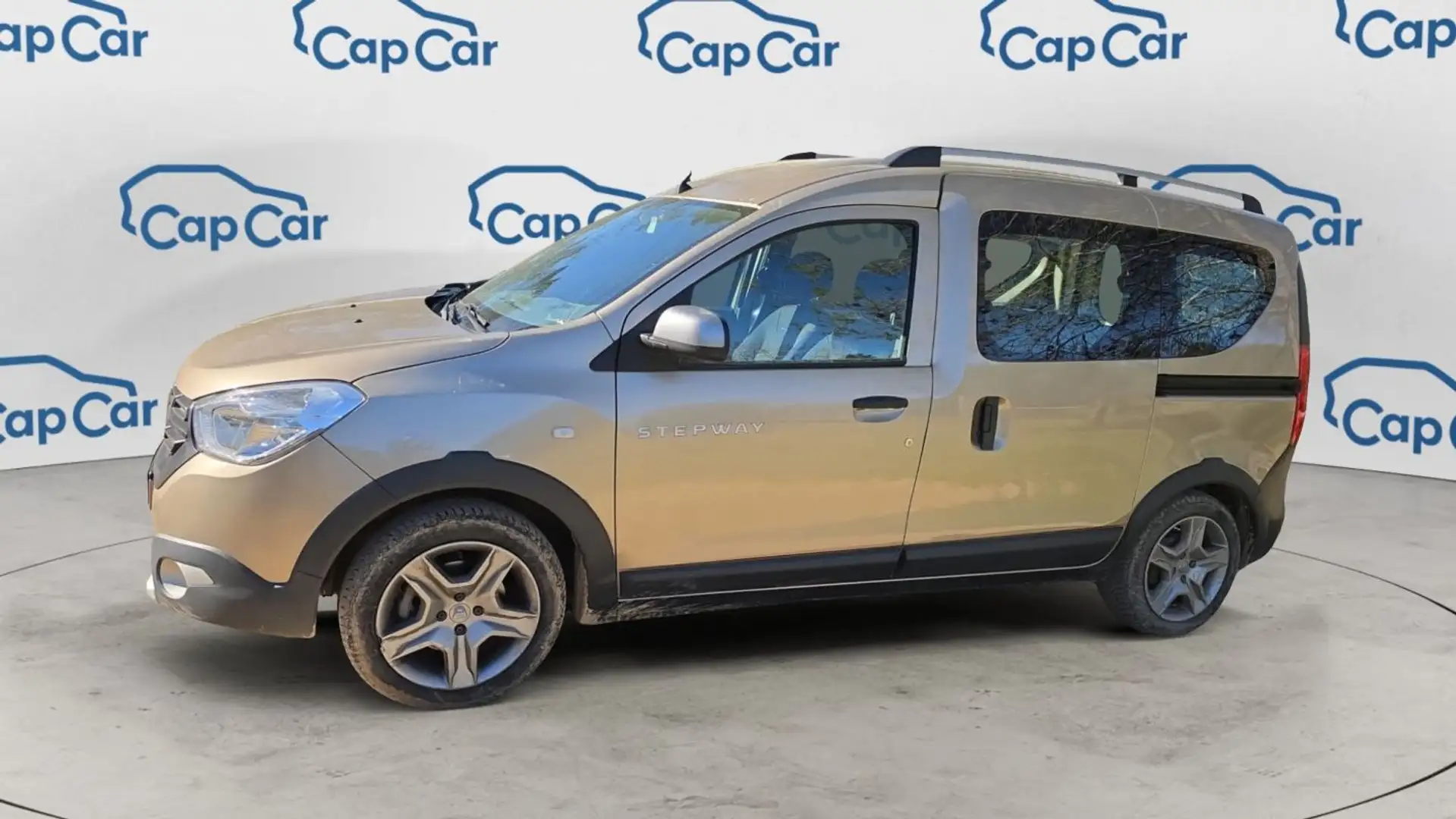 Dacia Dokker 1.5 Blue dCi 95 Stepway - Première main Entretien constructeur Beige - 2