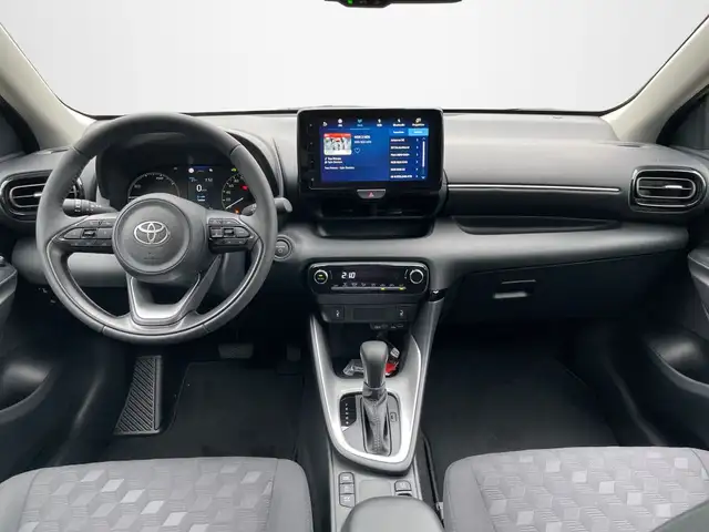 Toyota Yaris view 13