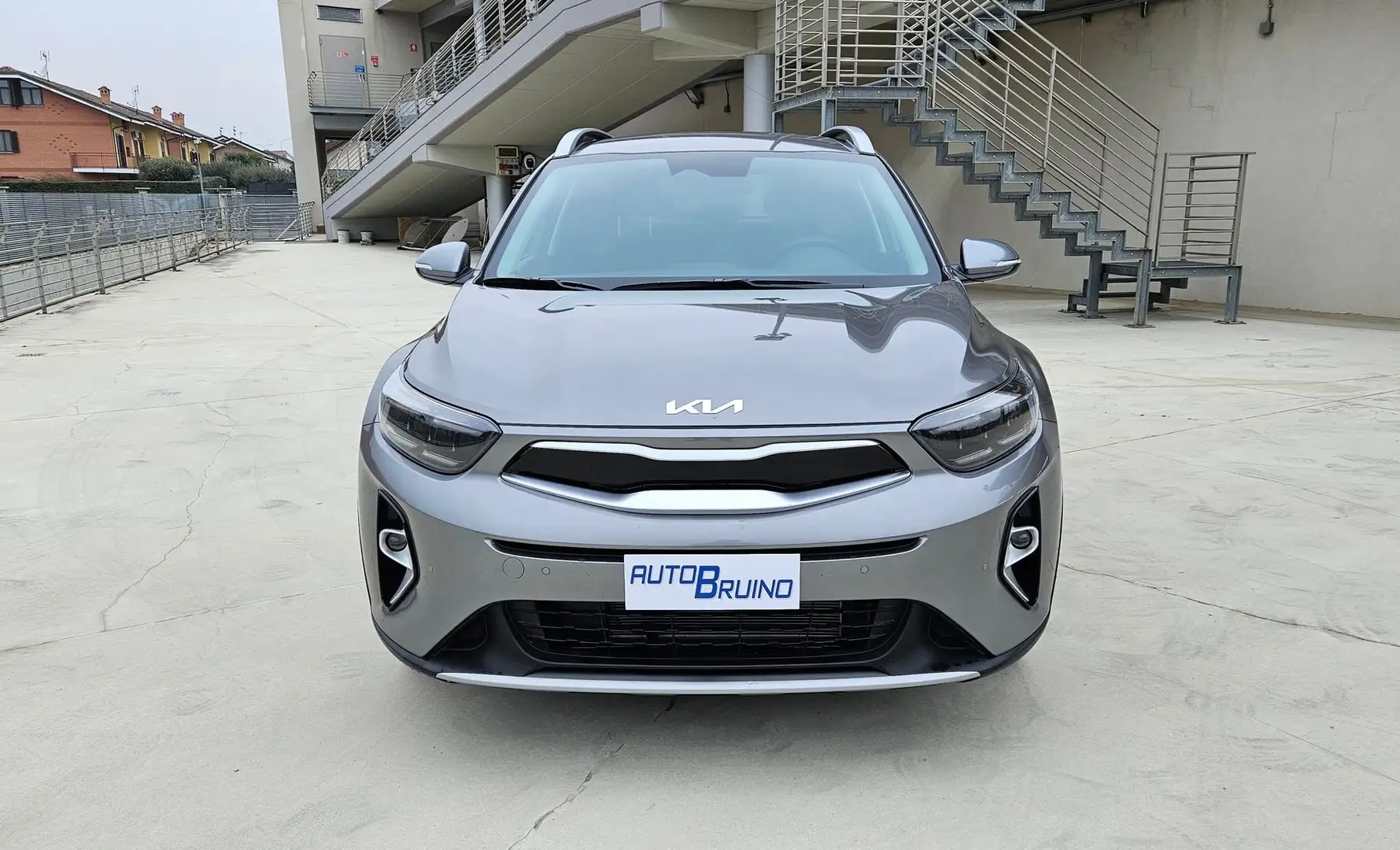 Kia Stonic 1.2 MPI Style con BONUS EASY GO' Grigio - 2