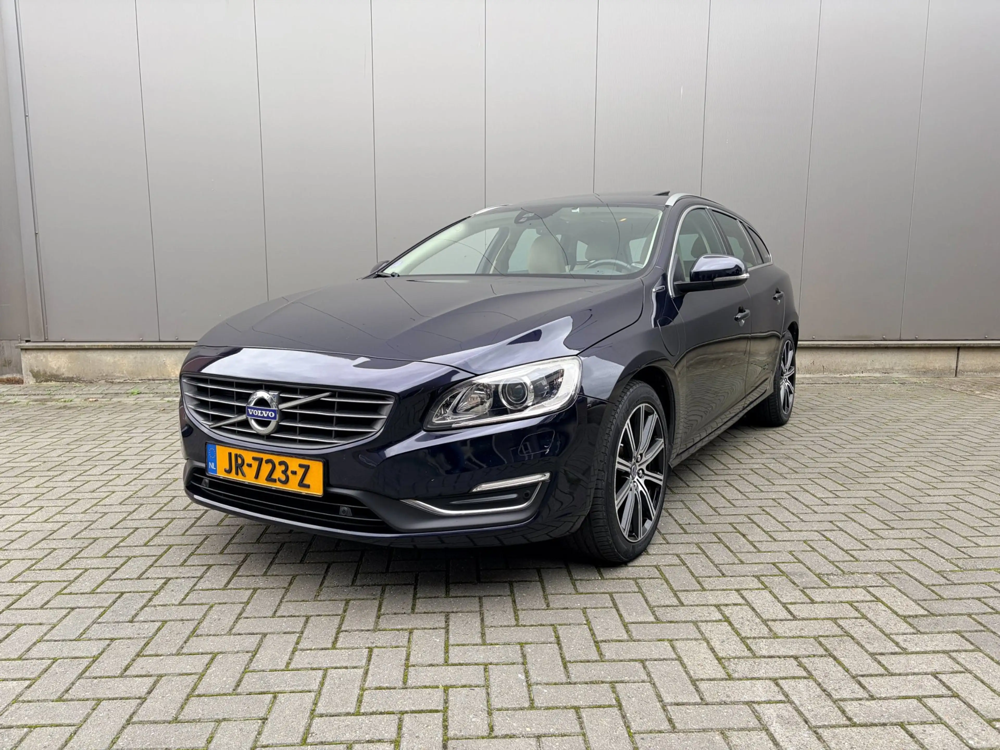 Volvo V60 2.4 D5 Twin Engine Special Edition