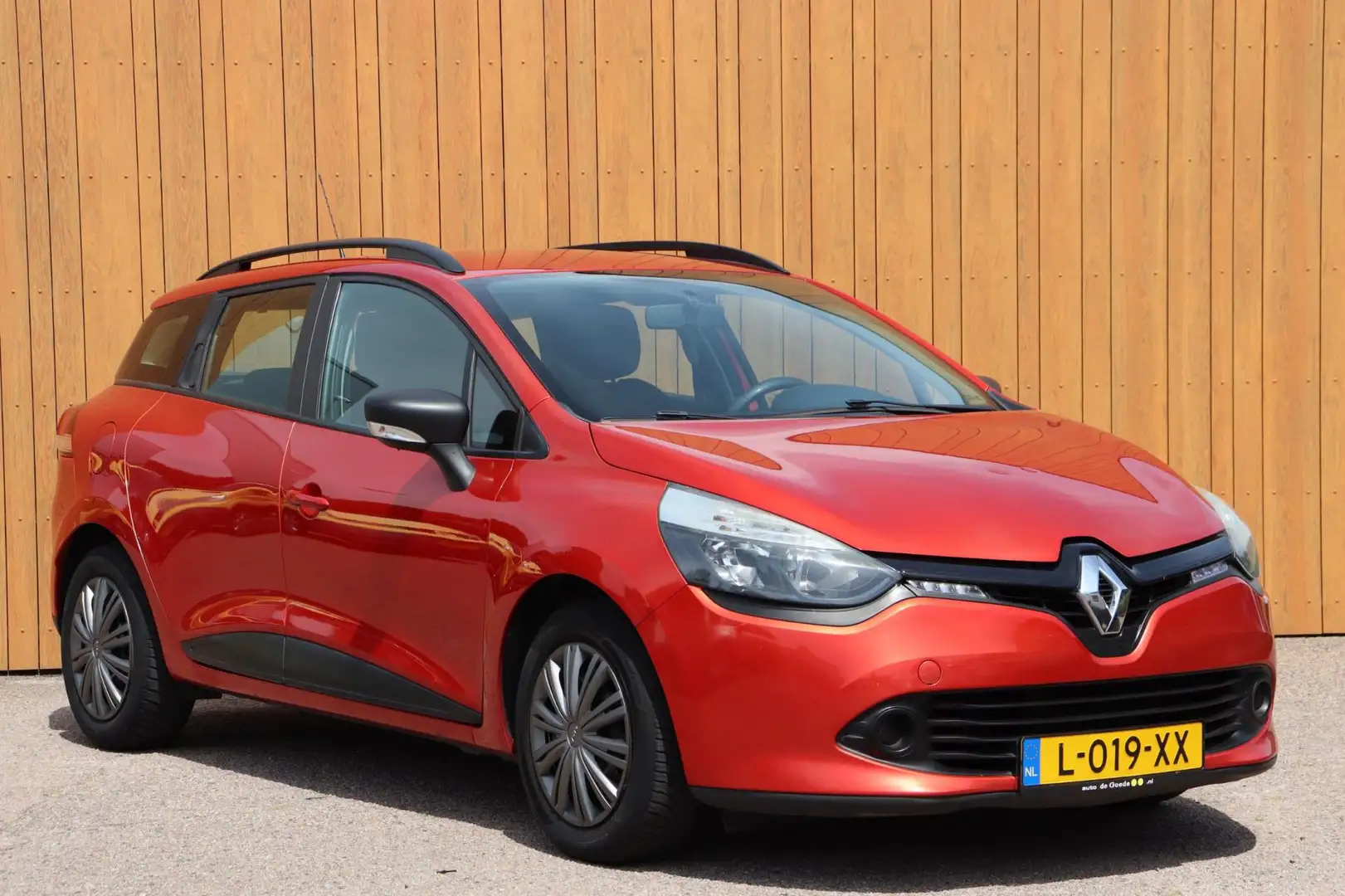 Renault Clio Estate 1.2-16V Collection Rojo - 2