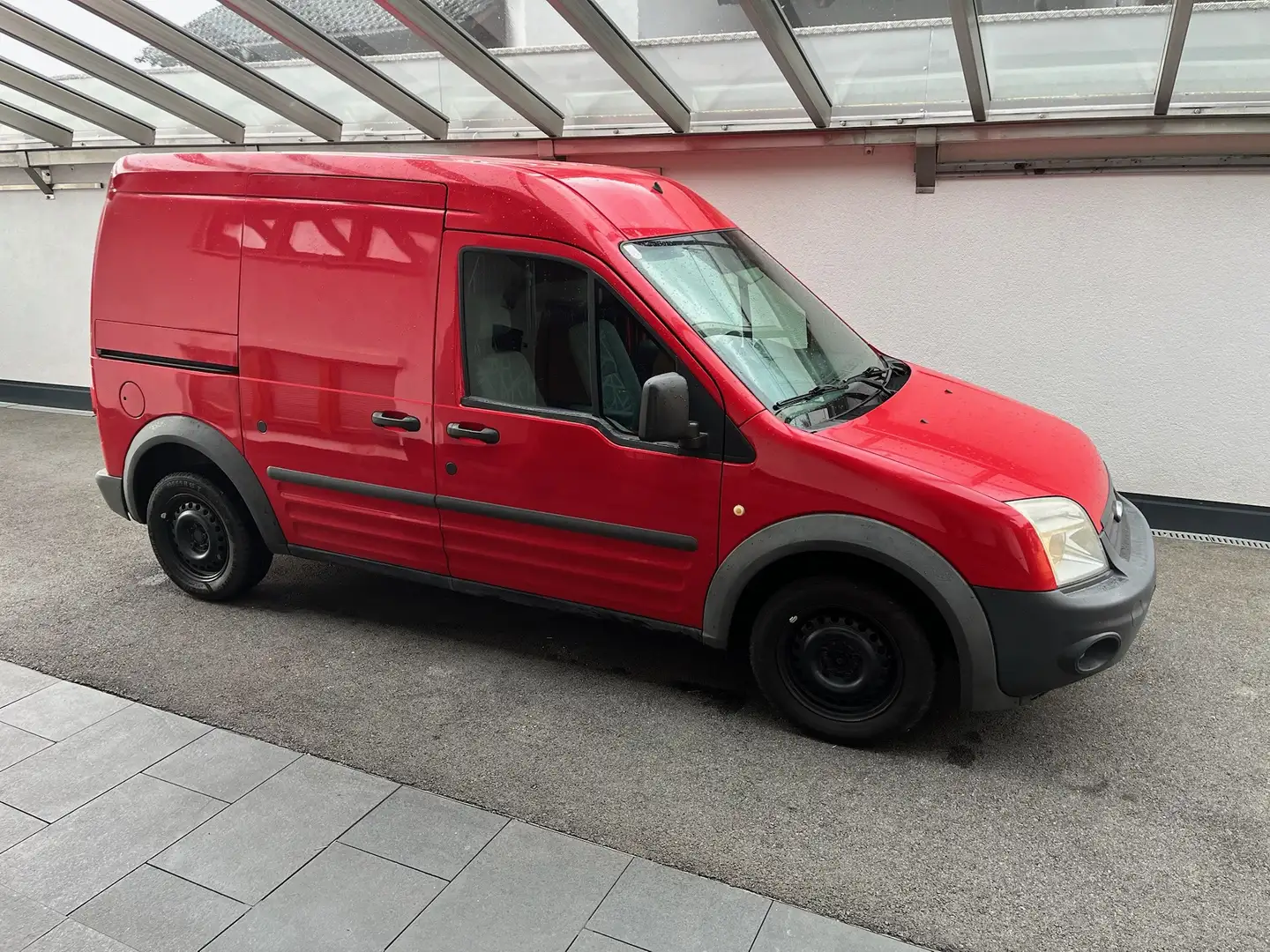 Ford Transit Connect Rouge - 1