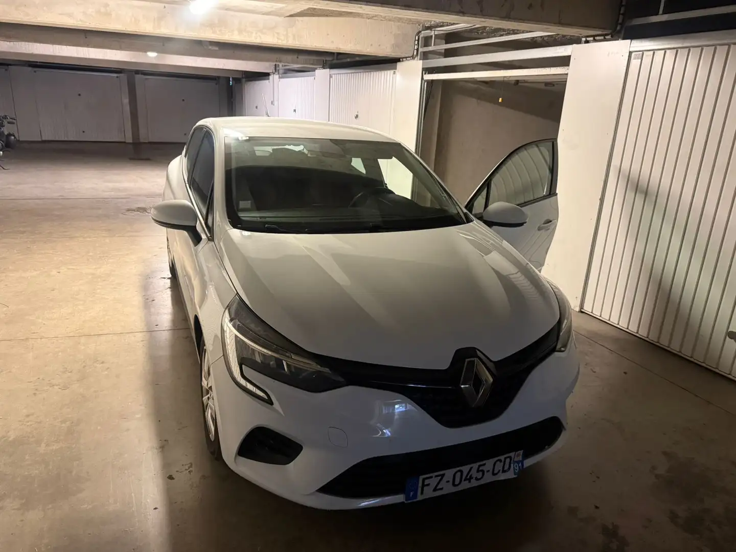 Renault Clio 1.5 dCi - 80 Privilège - 1