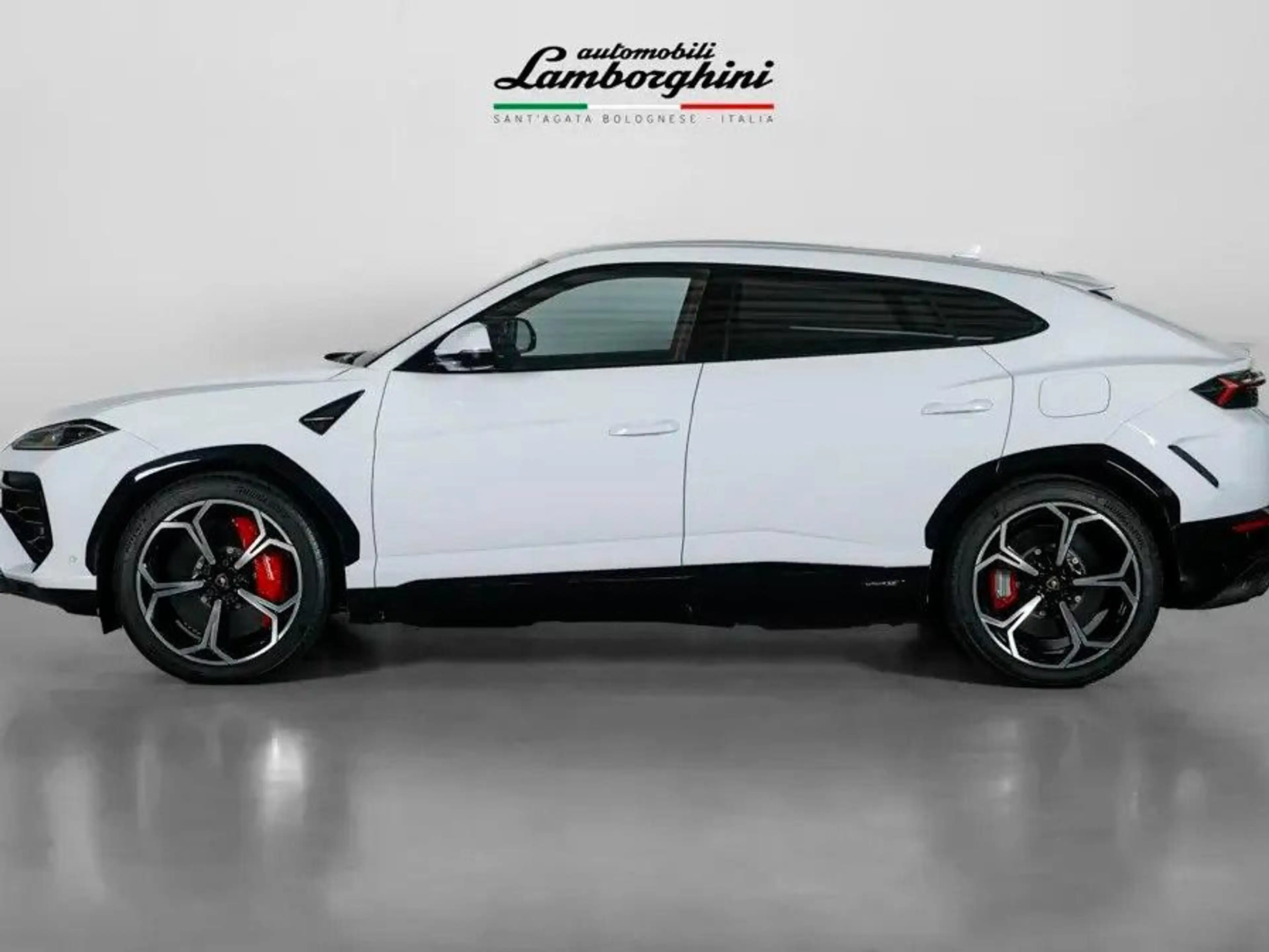 Lamborghini Urus SE — photo 2