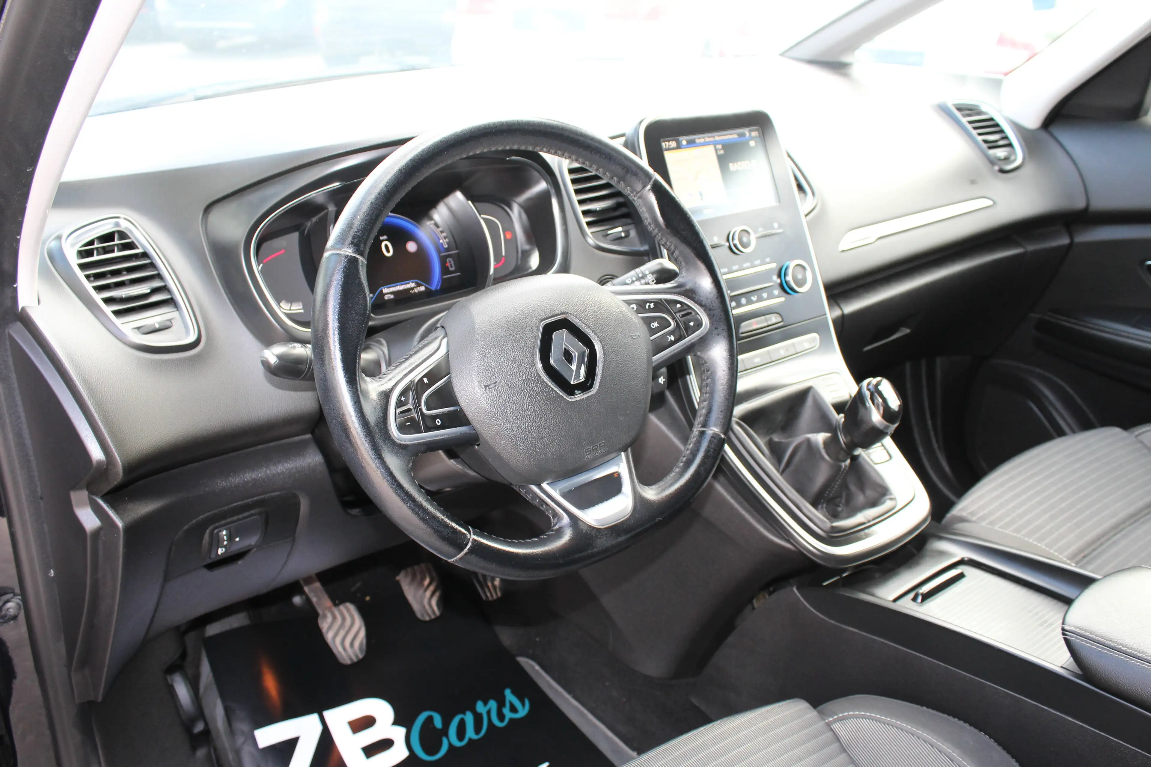 Renault Scenic Grand Experience — photo 9