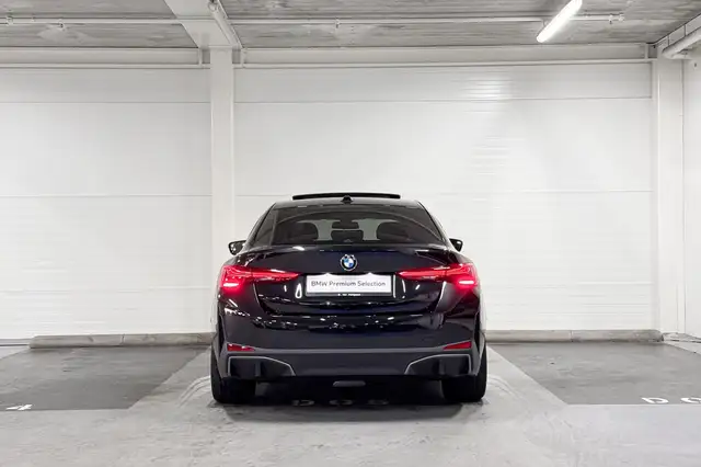BMW i4 view 8