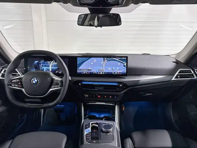 BMW i4 view 12