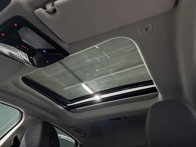 BMW i4 view 11