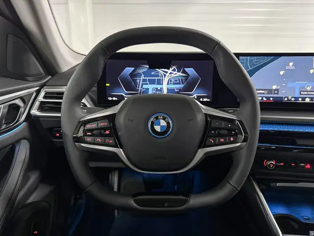 BMW i4 view 13