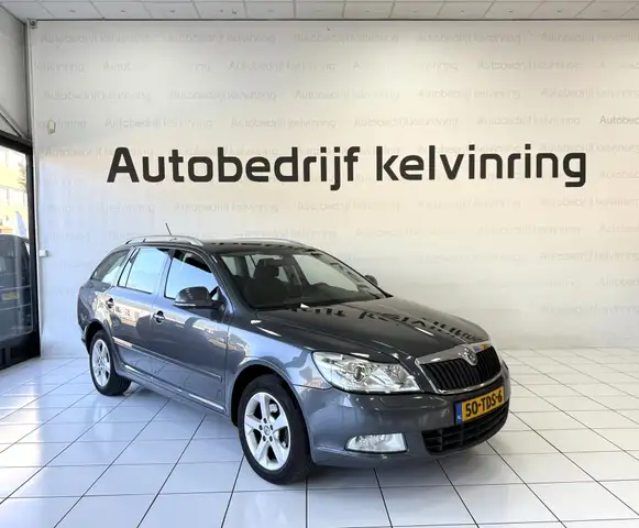 Skoda Octavia view 3