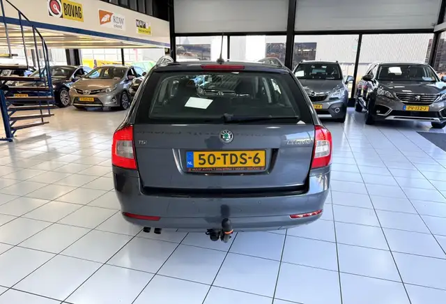 Skoda Octavia view 10
