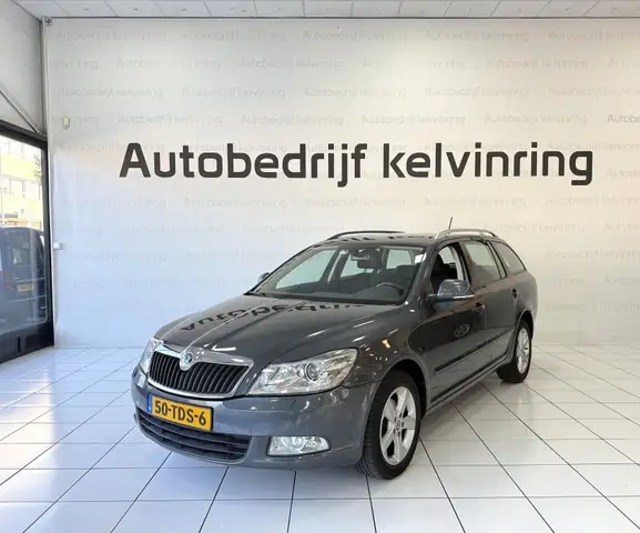 Skoda Octavia view 2