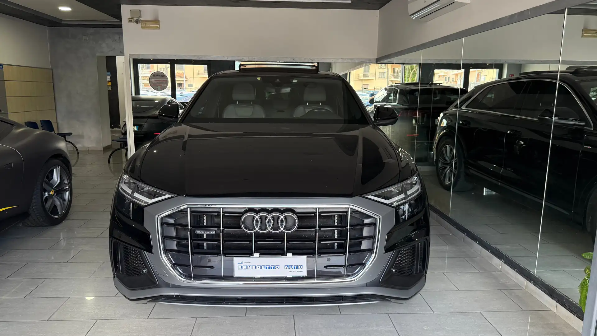 Audi Q8 55 3.0 tfsi e Sport quattro S LINE TETTO Noir - 1
