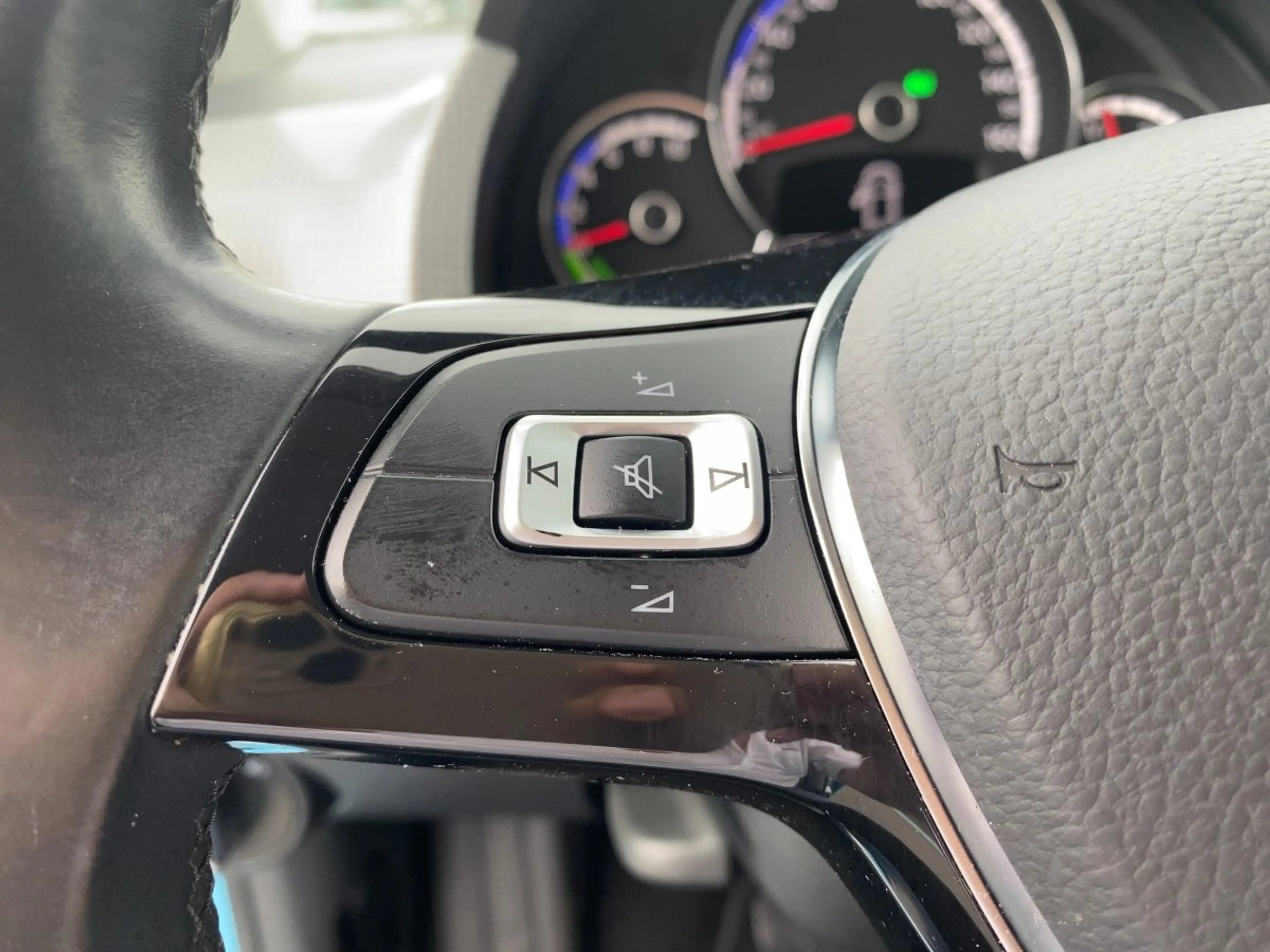 Volkswagen e-up! Edition *DSG*Kamera*Bluetooth*Tempomat*PDC* — photo 10
