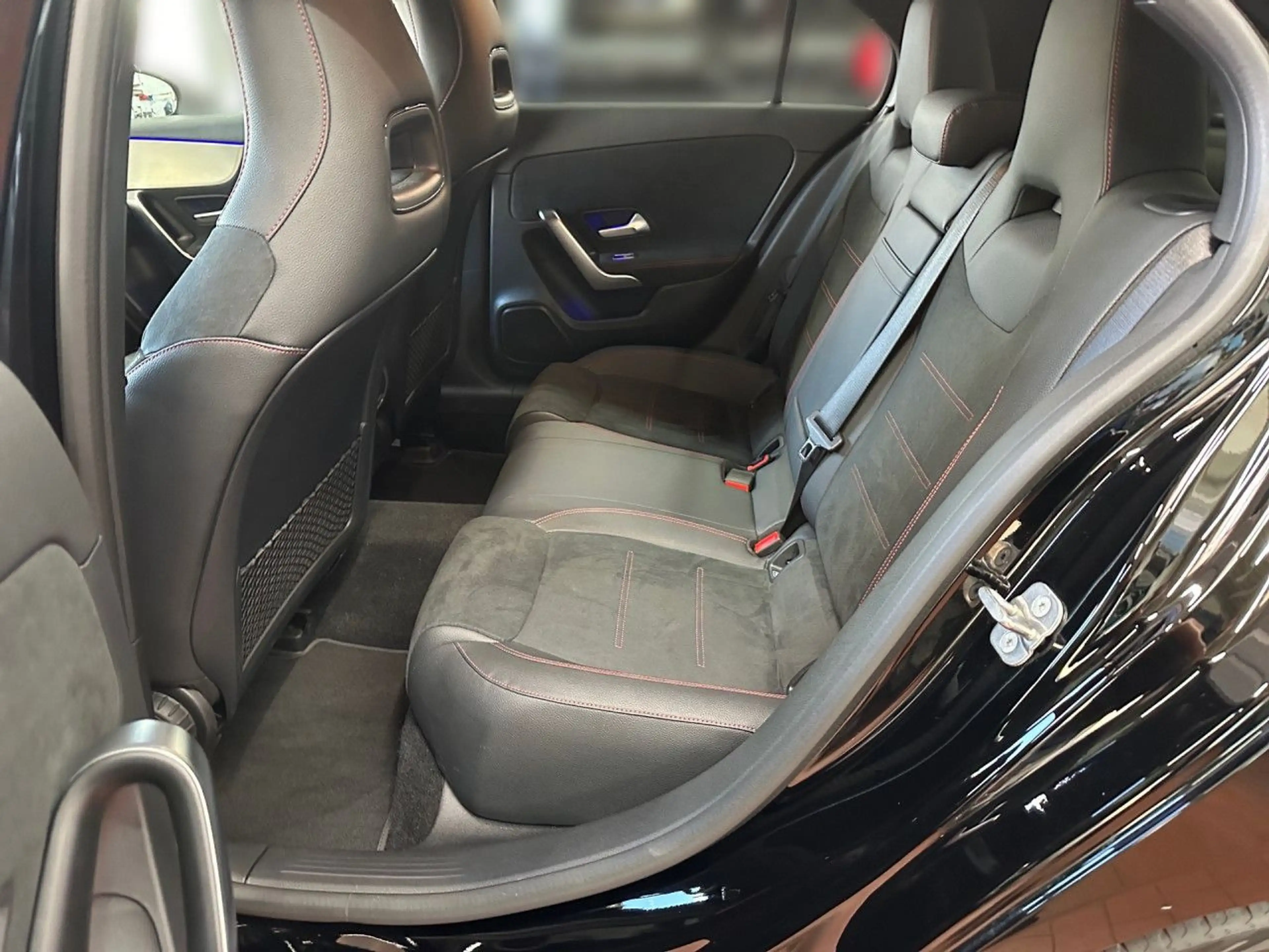 Mercedes-Benz A 200 AMG Multibeam Keyl-GO Kamera Spurhalt-Ass — photo 12