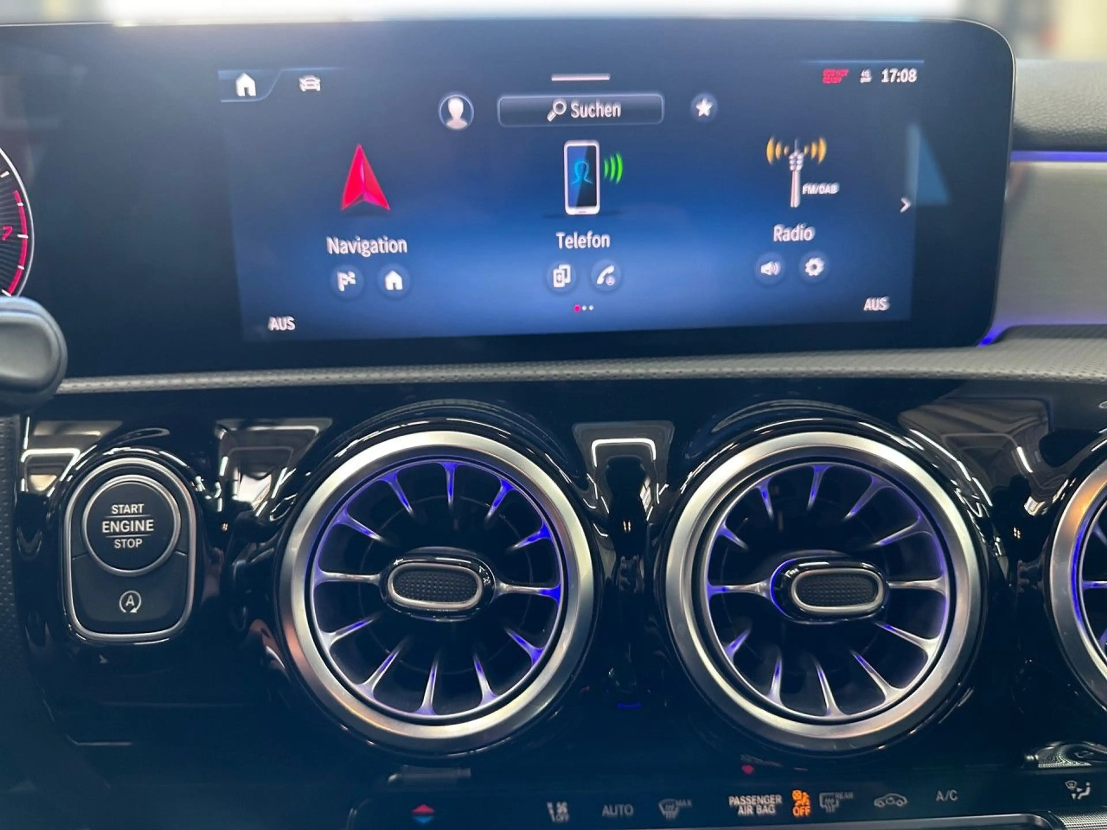 Mercedes-Benz A 200 AMG Multibeam Keyl-GO Kamera Spurhalt-Ass — photo 10