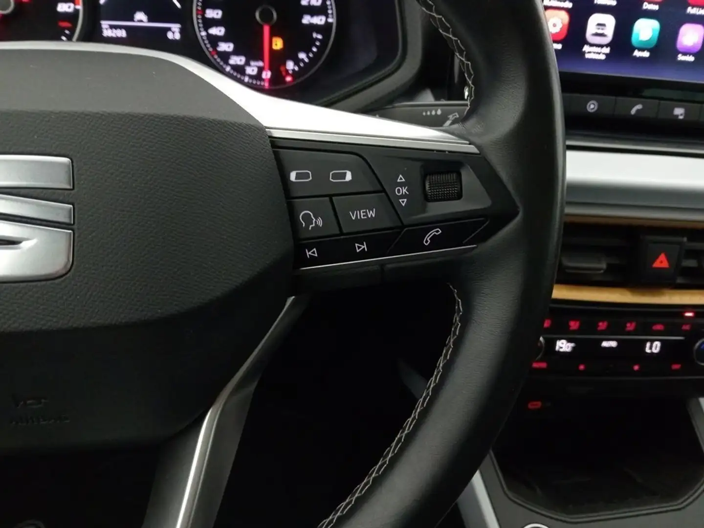 SEAT Arona 1.0 TSI S&S Style XM Edition 110 Azul - 2